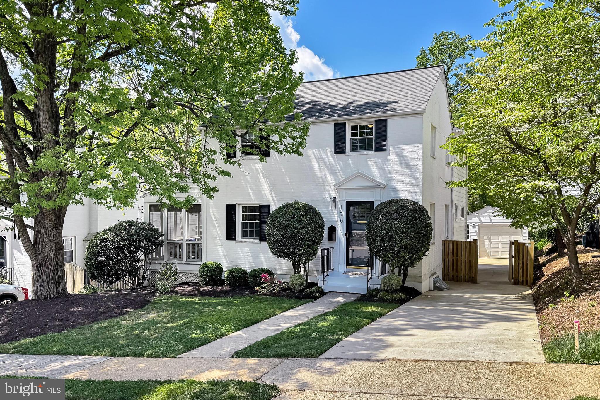 ARLINGTON FOREST - Residential