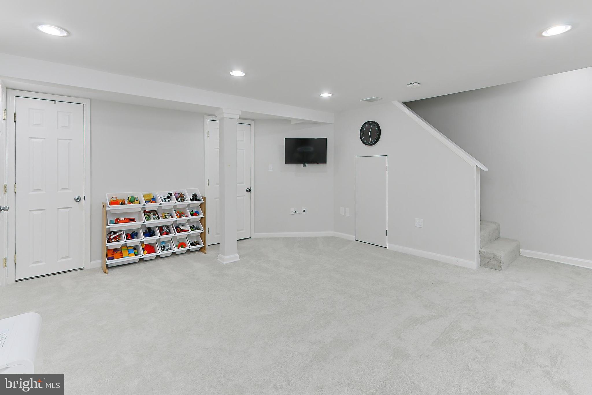 ARLINGTON FOREST - Residential