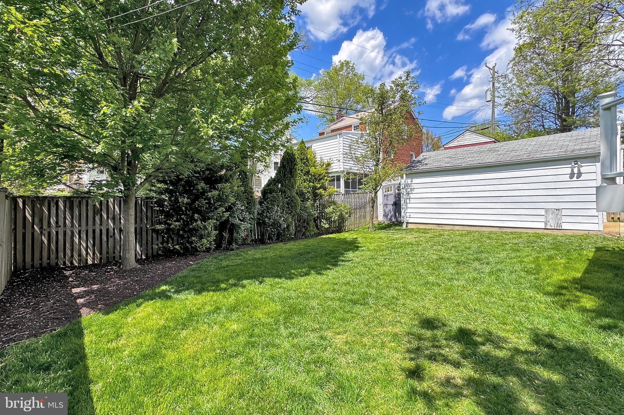 ARLINGTON FOREST - Residential