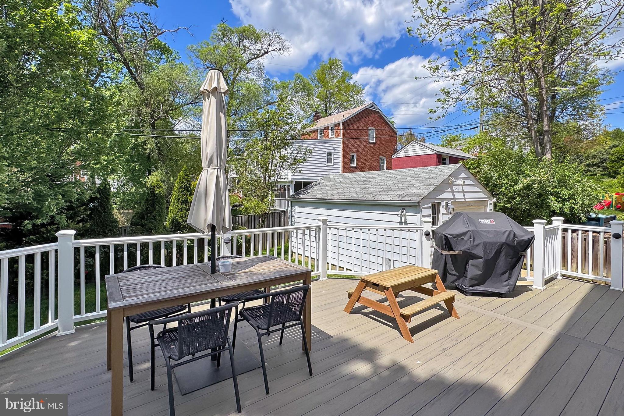 ARLINGTON FOREST - Residential