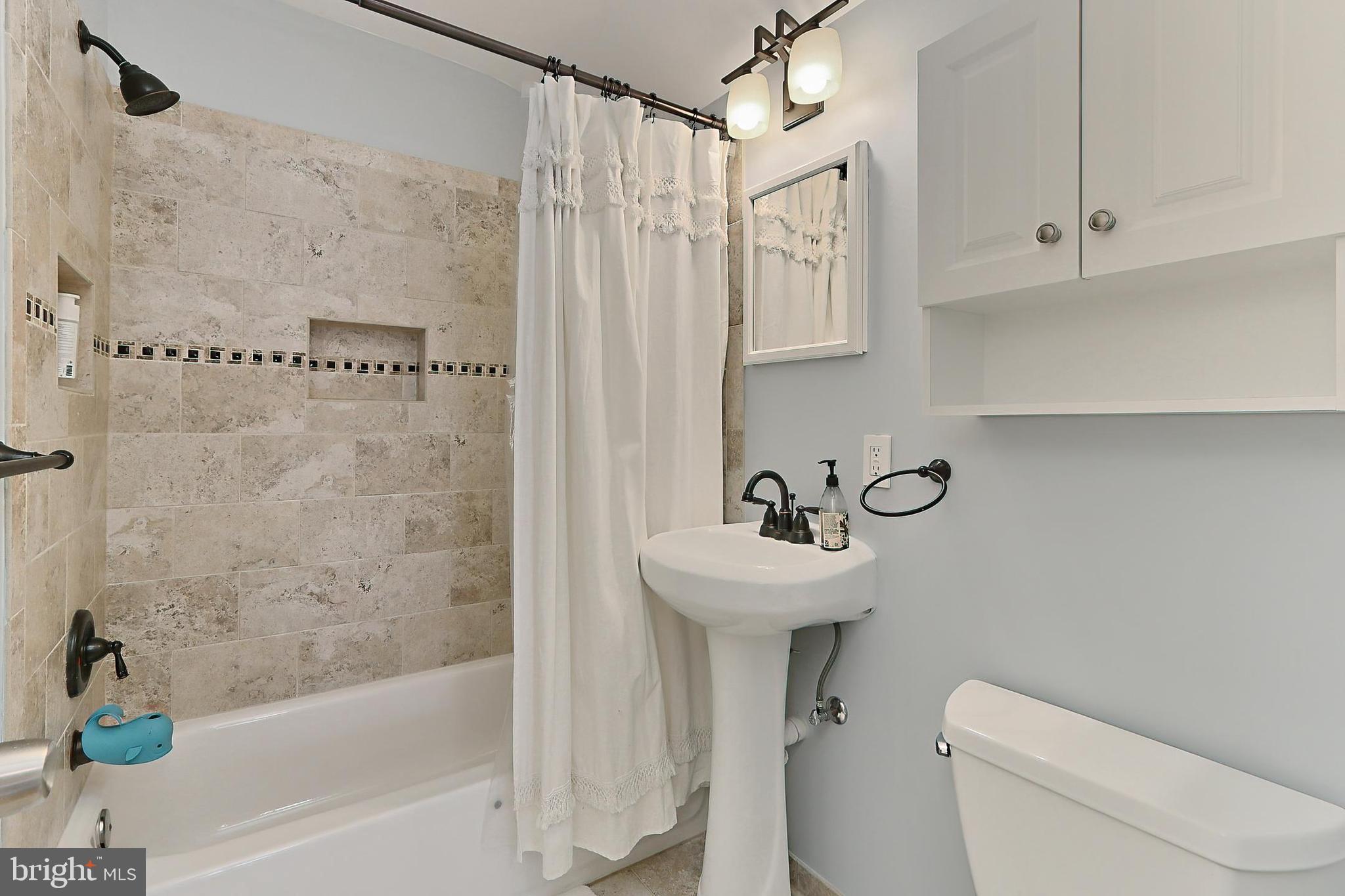 ARLINGTON FOREST - Residential