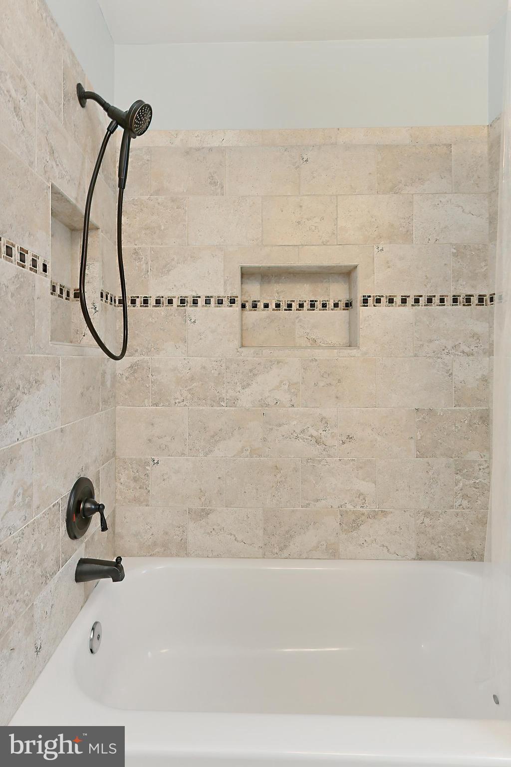 ARLINGTON FOREST - Residential