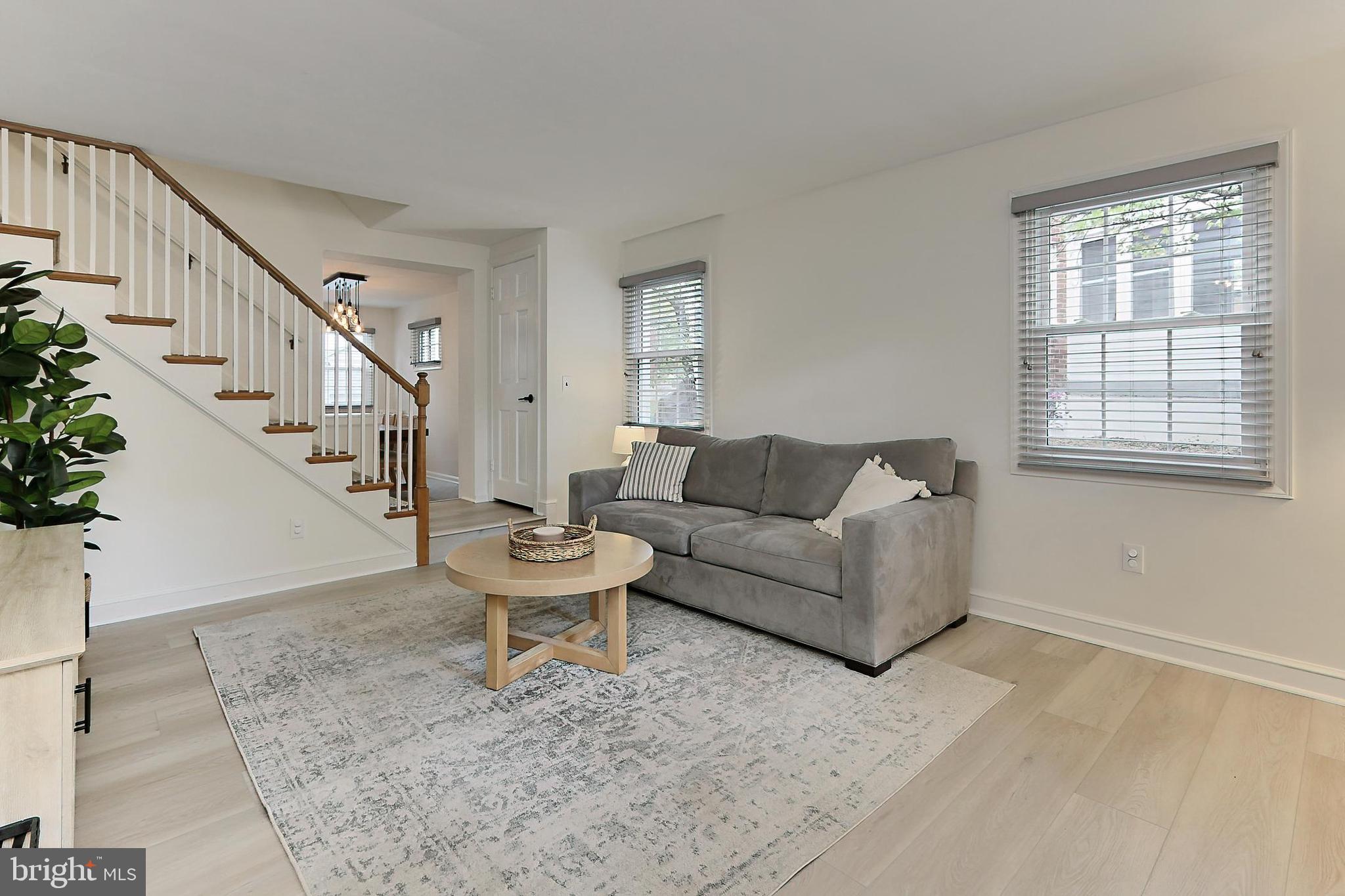 ARLINGTON FOREST - Residential