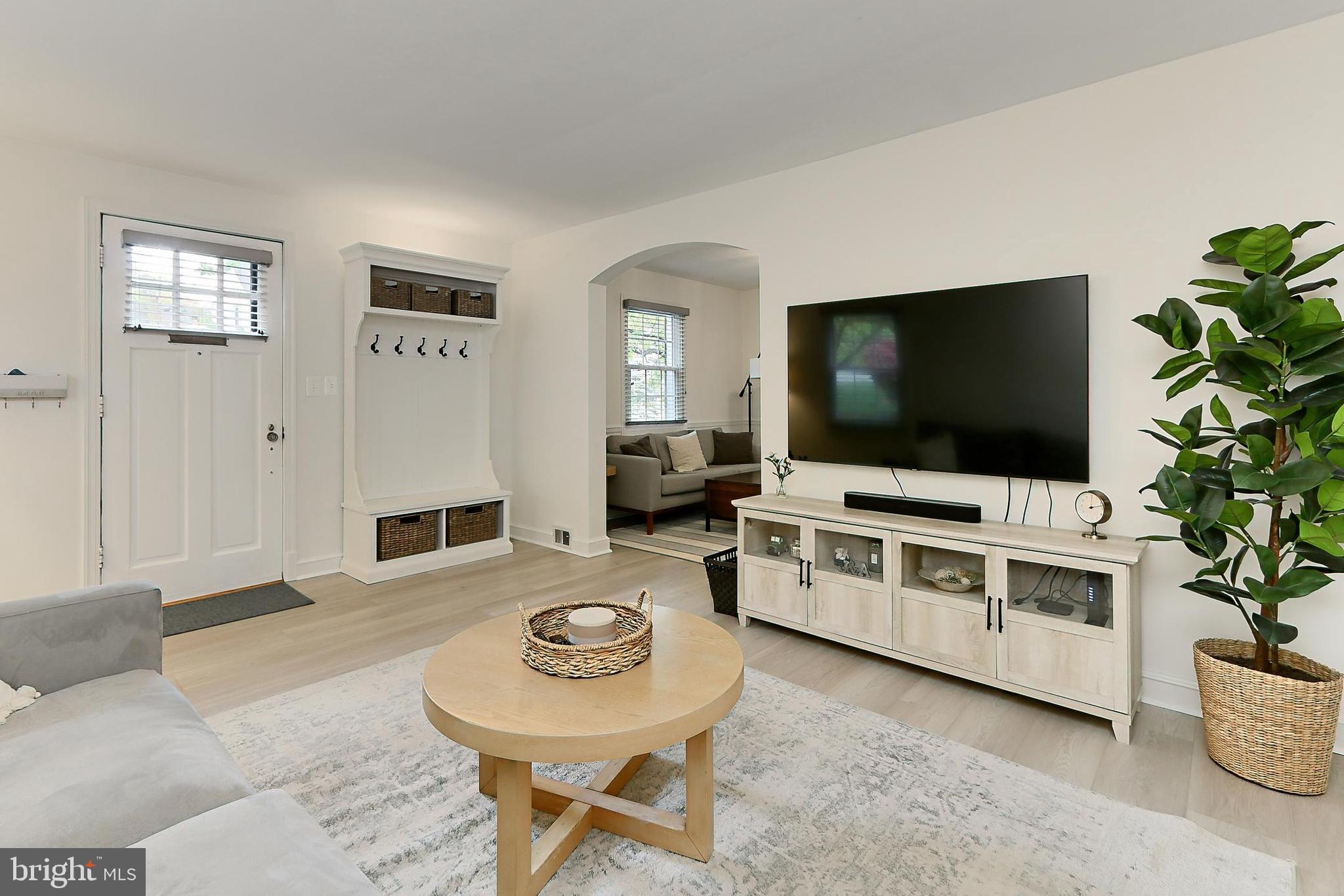 ARLINGTON FOREST - Residential