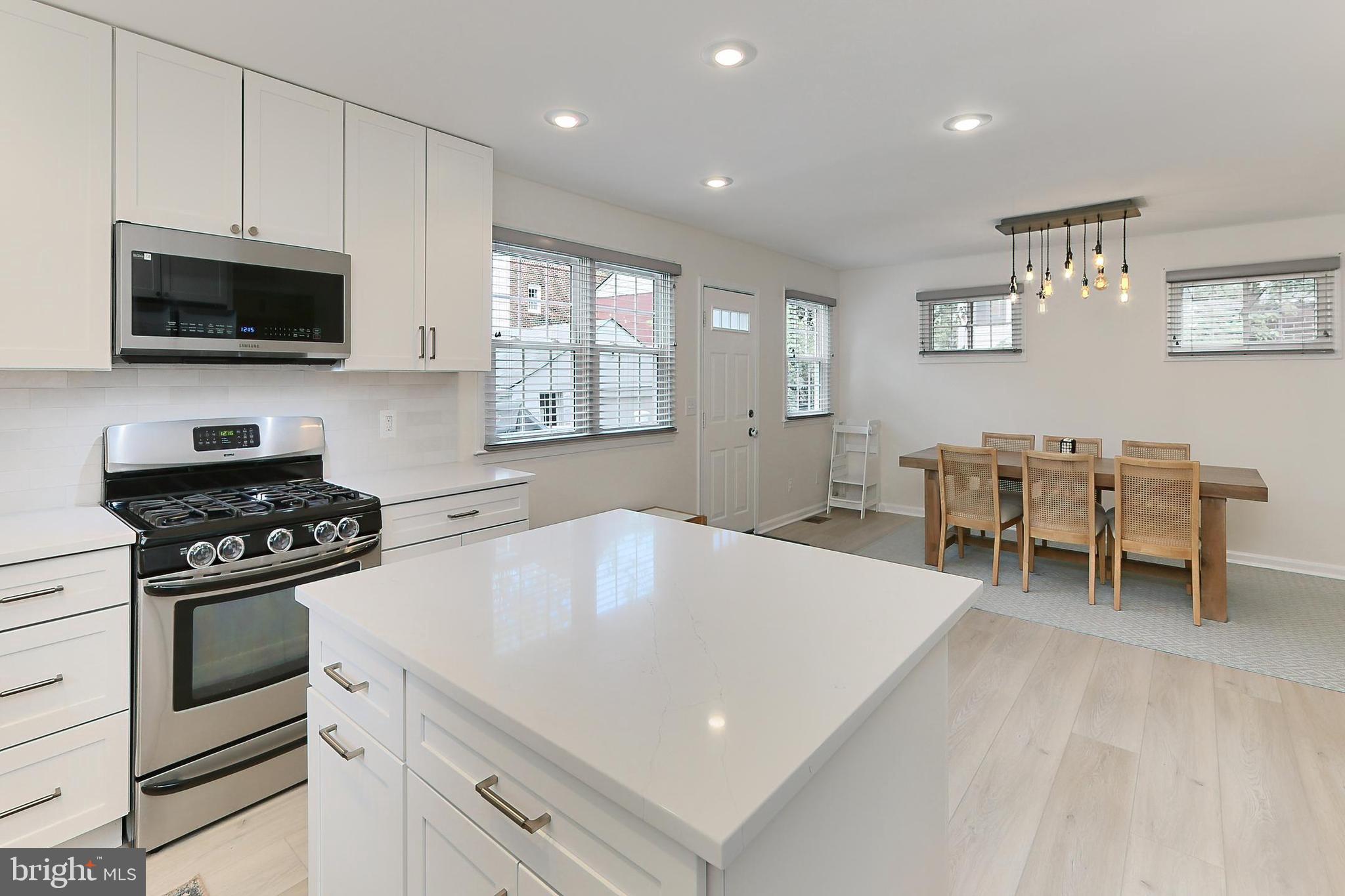 ARLINGTON FOREST - Residential