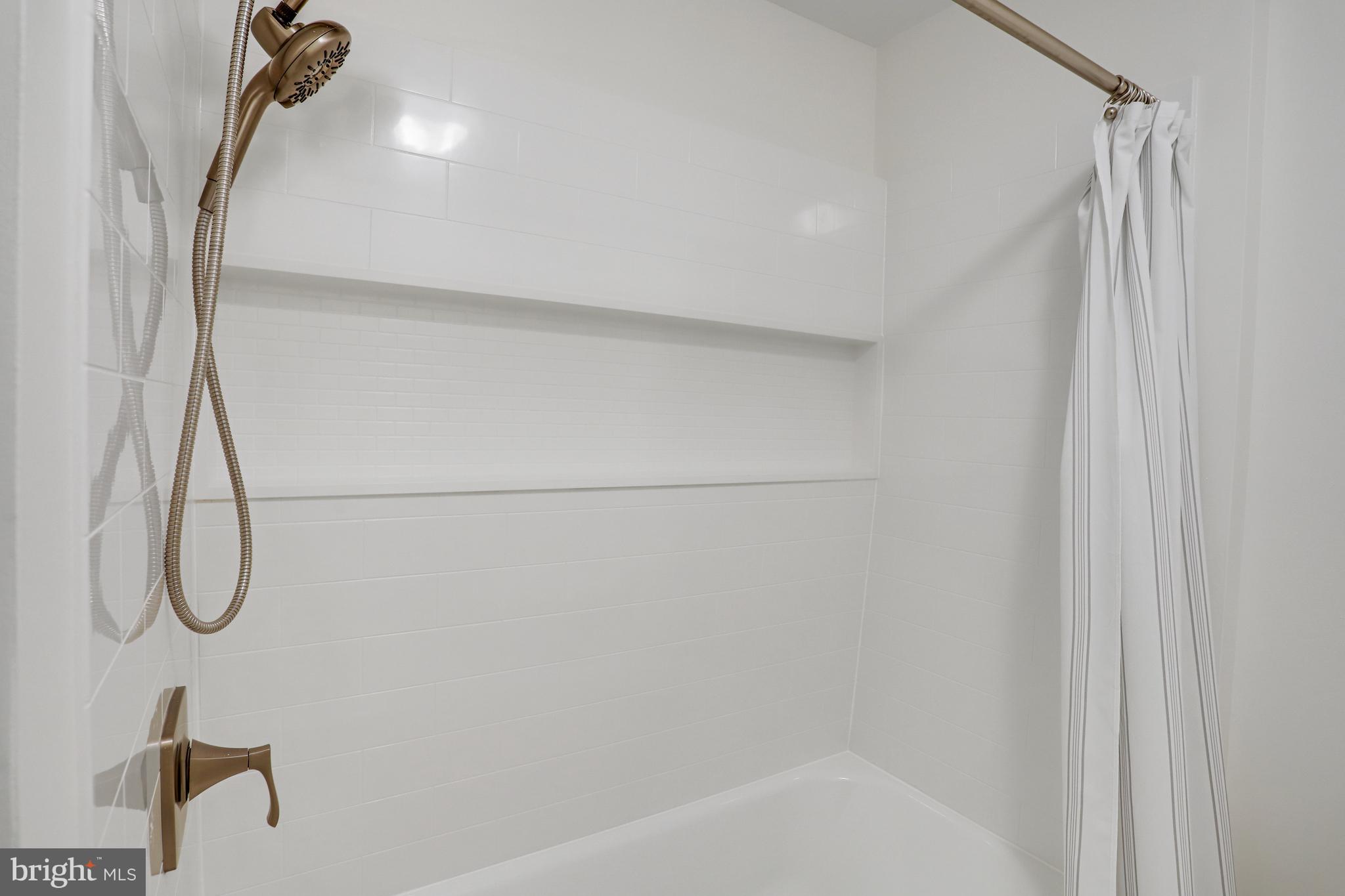 LAKEFORD - Residential