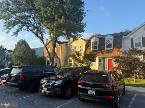 Townhouse For Rent - 18 Hunters Gate Court<br/> Montgomery County, SILVER SPRING, MD 20904