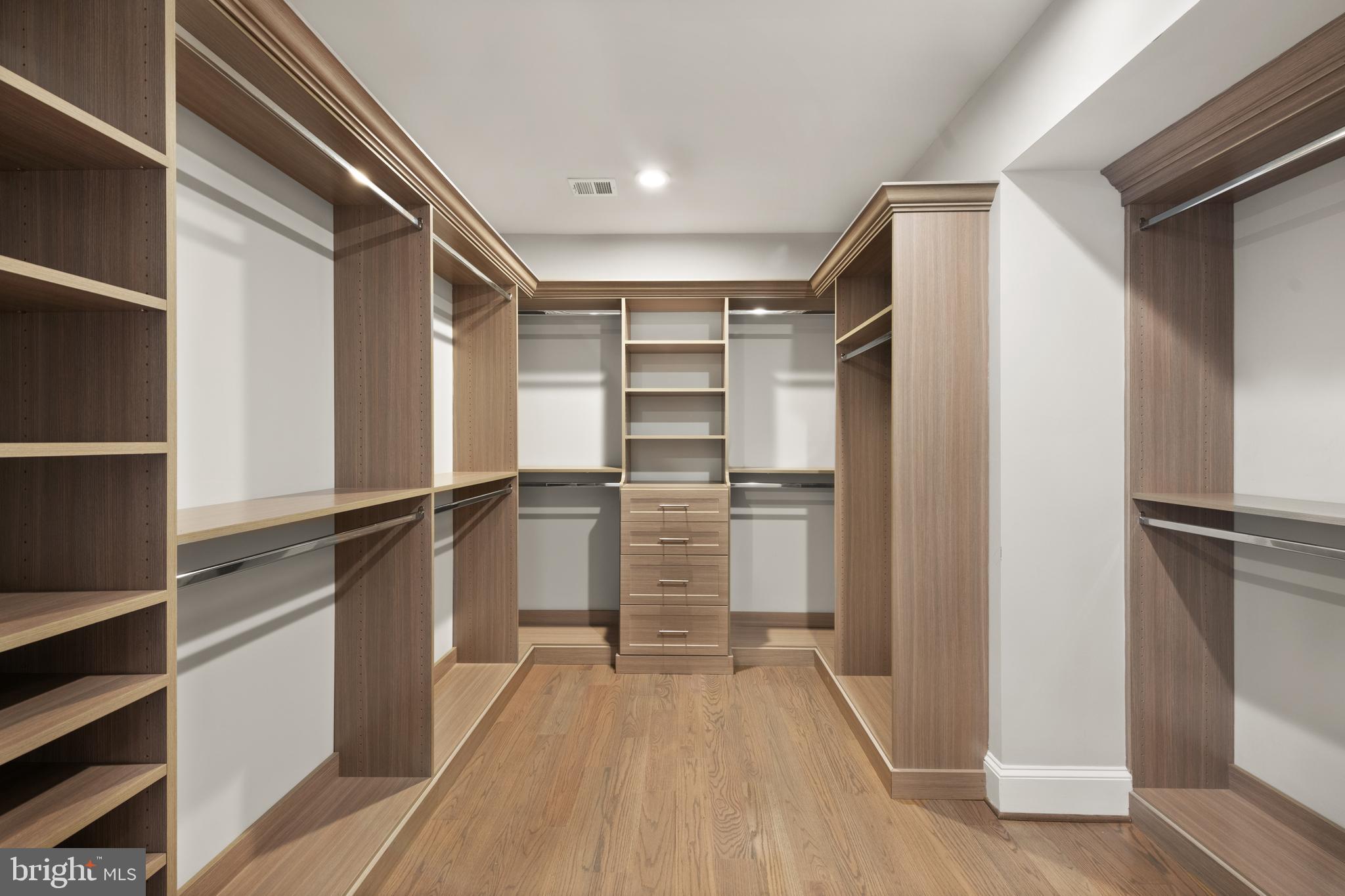 HIGHVIEW PARK - Residential