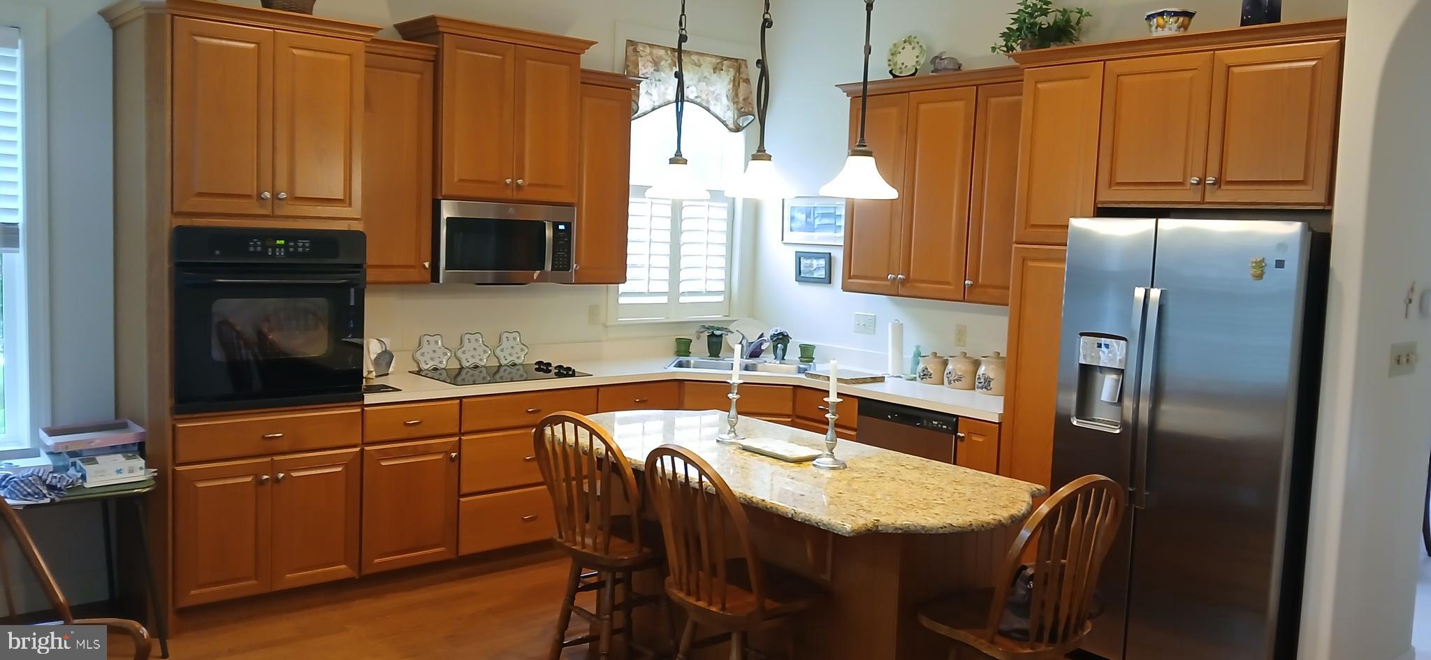 30 FARMVIEW LANE