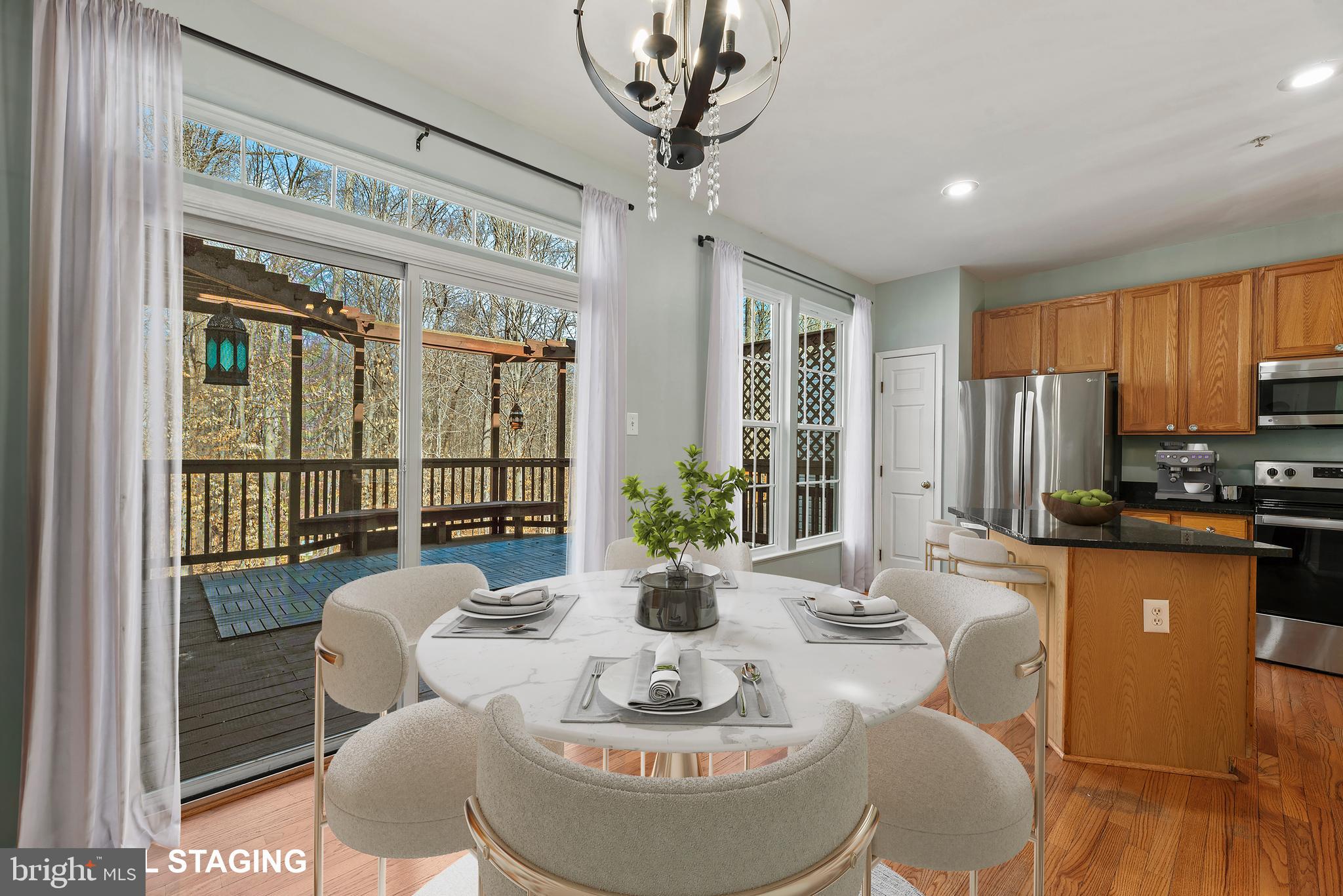 HAMMONDS OVERLOOK - Residential