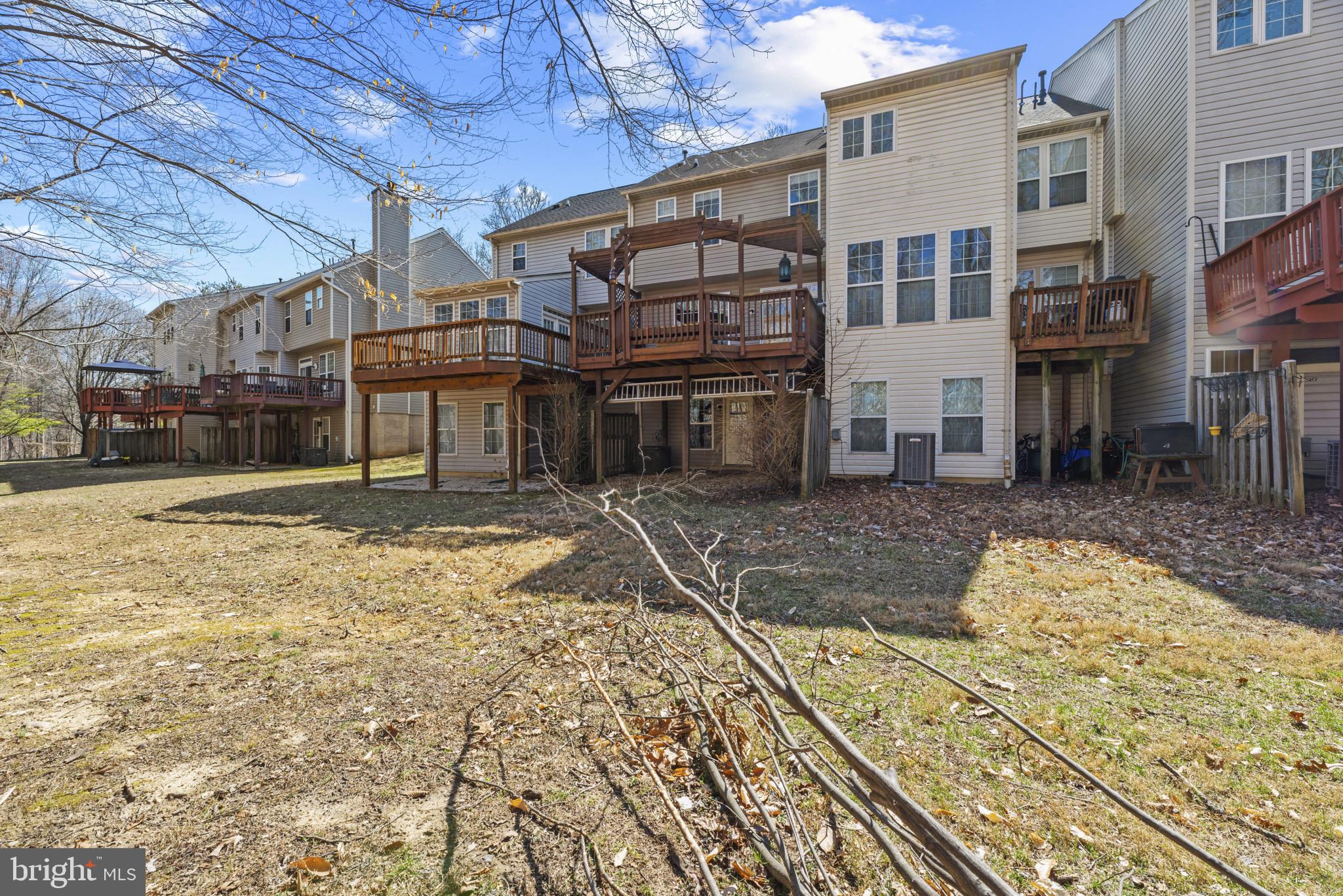 HAMMONDS OVERLOOK - Residential