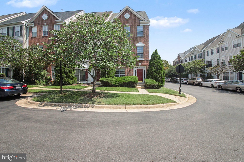 Photo of 100 Meadows Lane, ALEXANDRIA, VA 22304 (MLS # VAAX2066678)