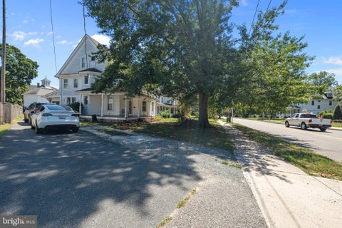 Homes For Sale - 105 S 5th Avenue<br/> DENTON, MD 21629