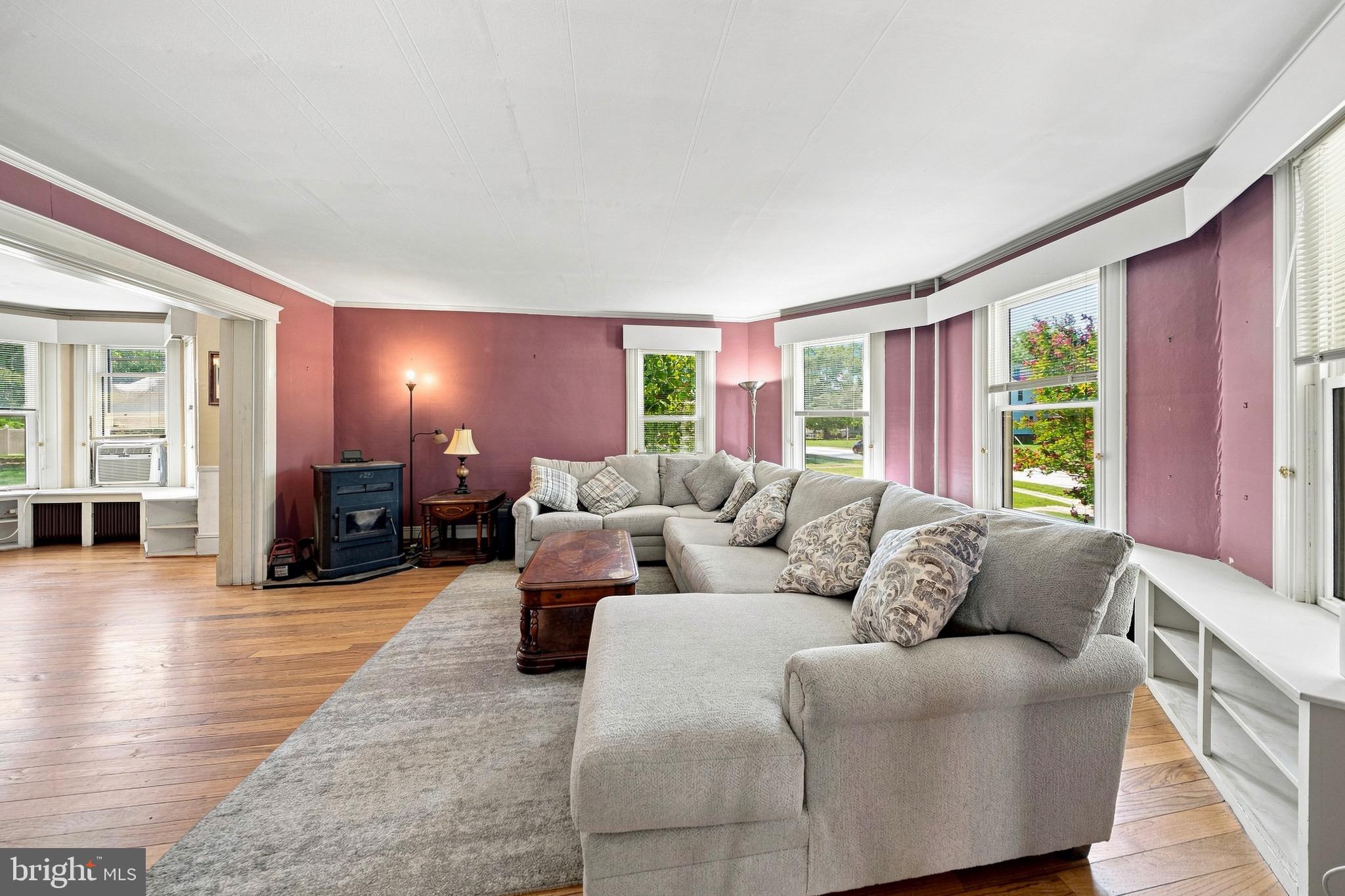 105 S 5TH AVENUE