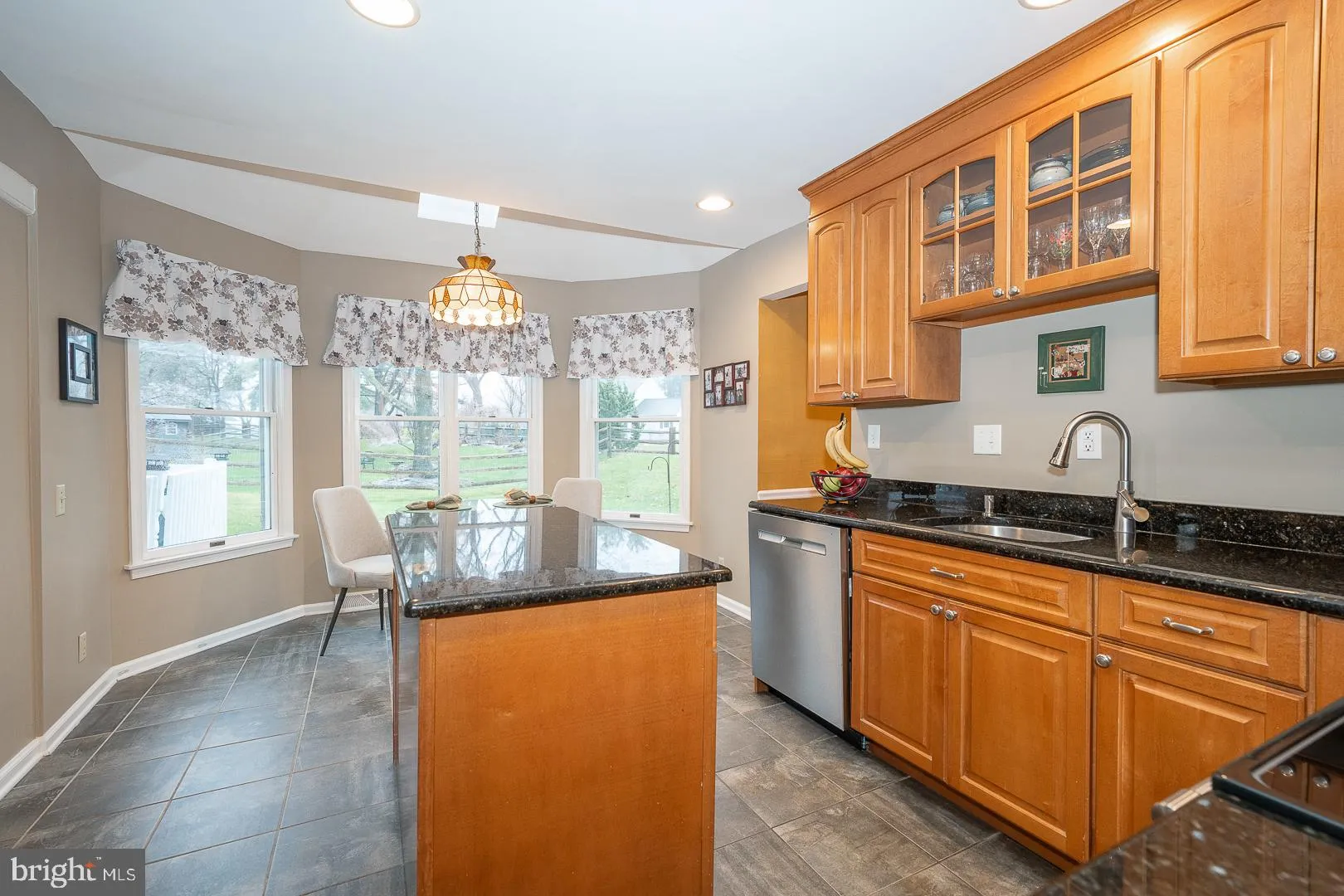 West Chester, Pennsylvania 19380, United States, 4 Bedrooms Bedrooms, ,3 BathroomsBathrooms,Residential,Pending,252517