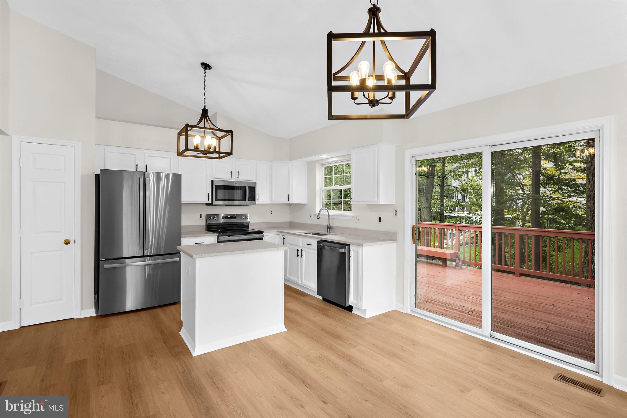 PINEY ORCHARD - Residential