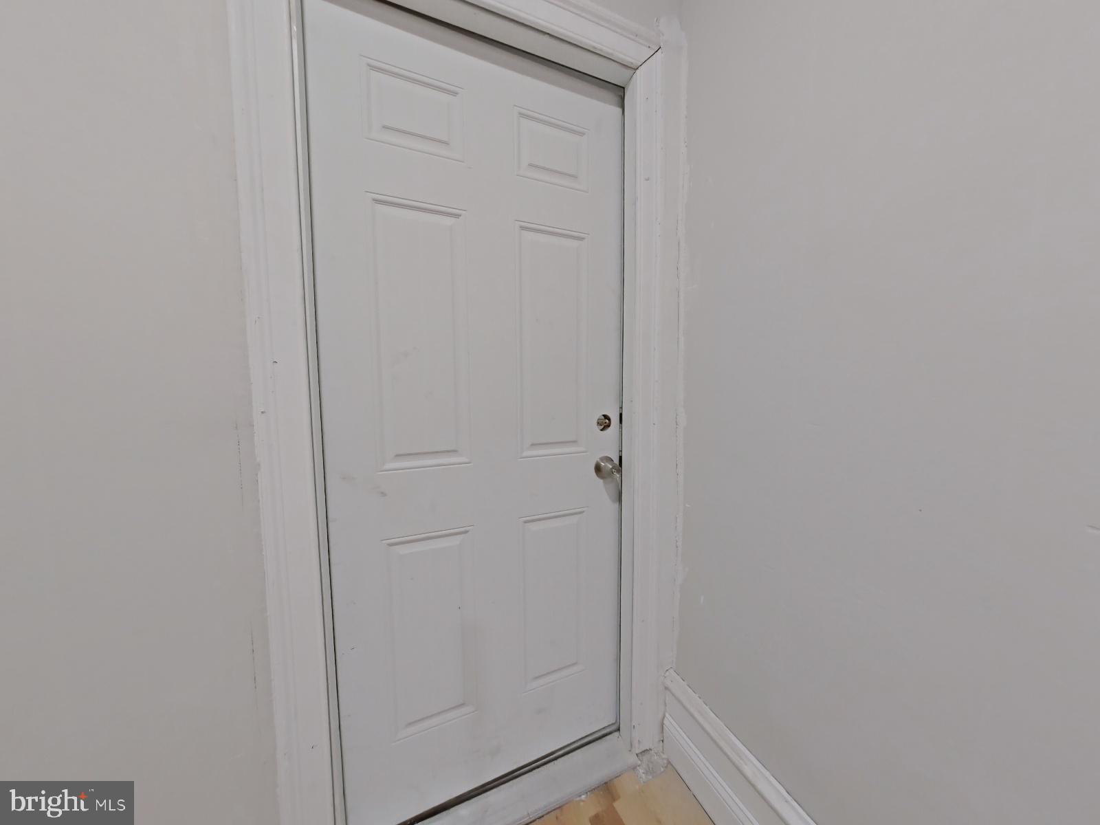 GERMANTOWN - Commercial Sale