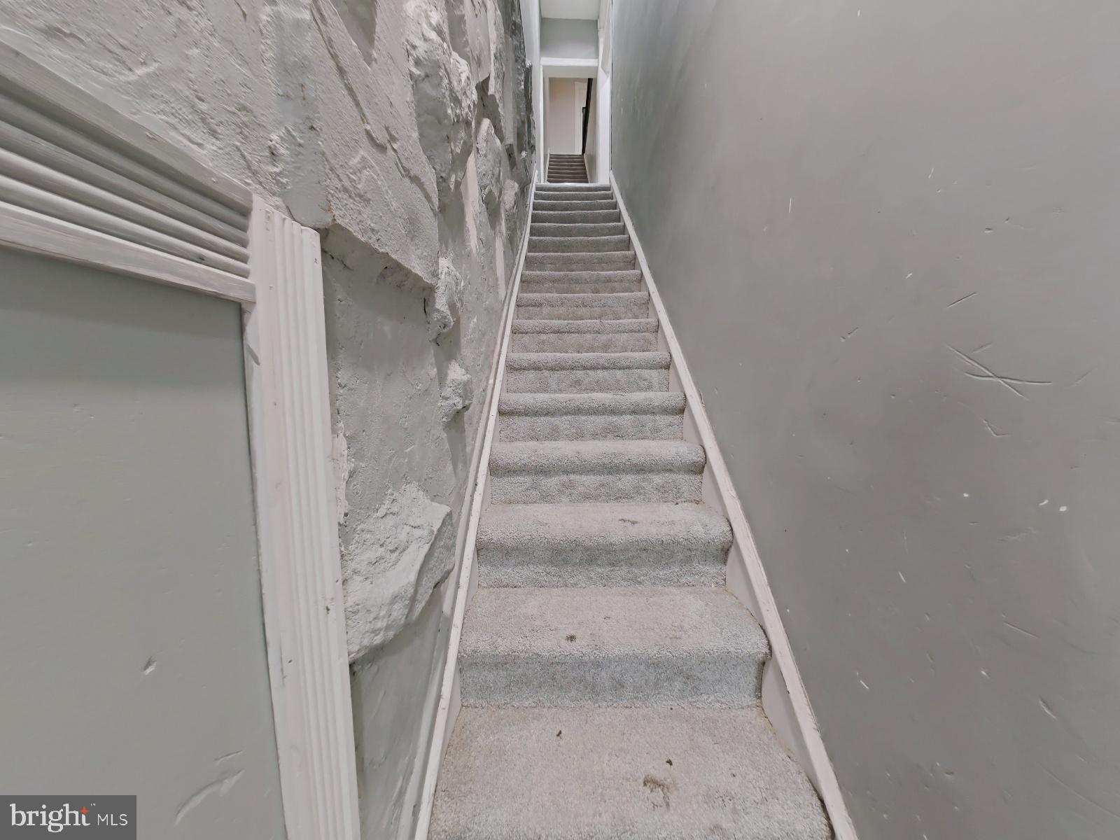 GERMANTOWN - Commercial Sale