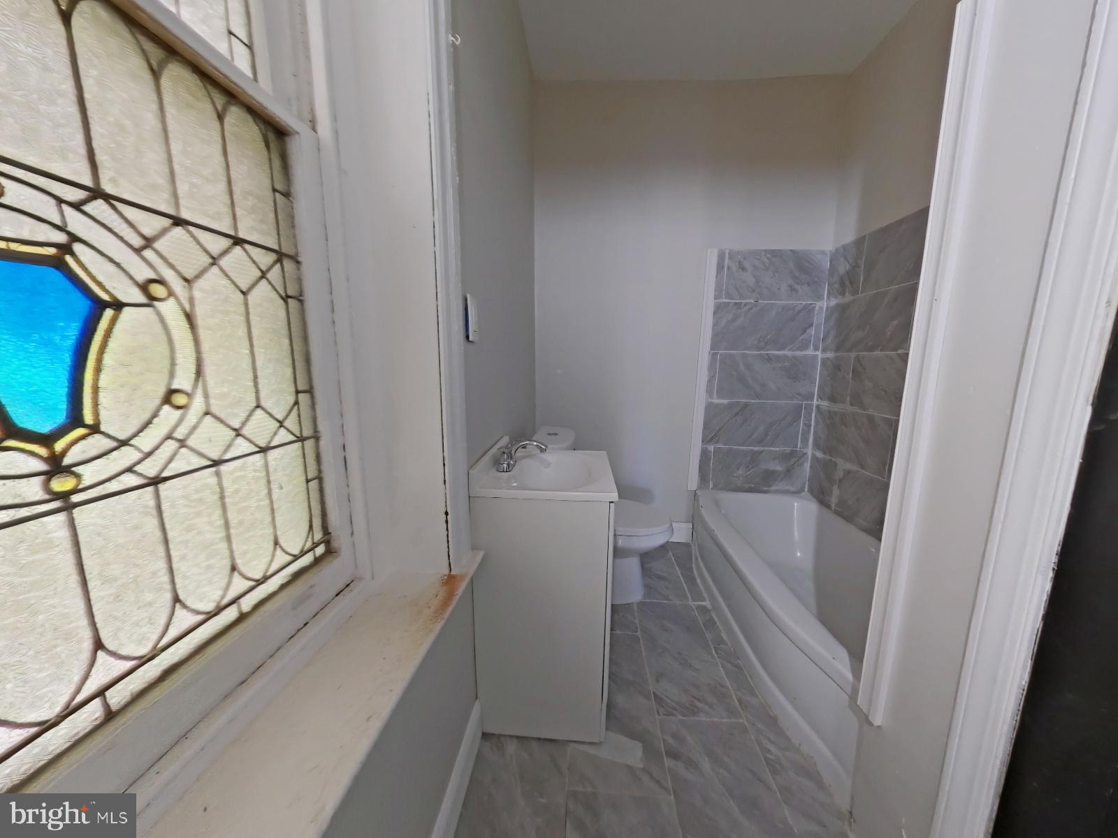 GERMANTOWN - Commercial Sale