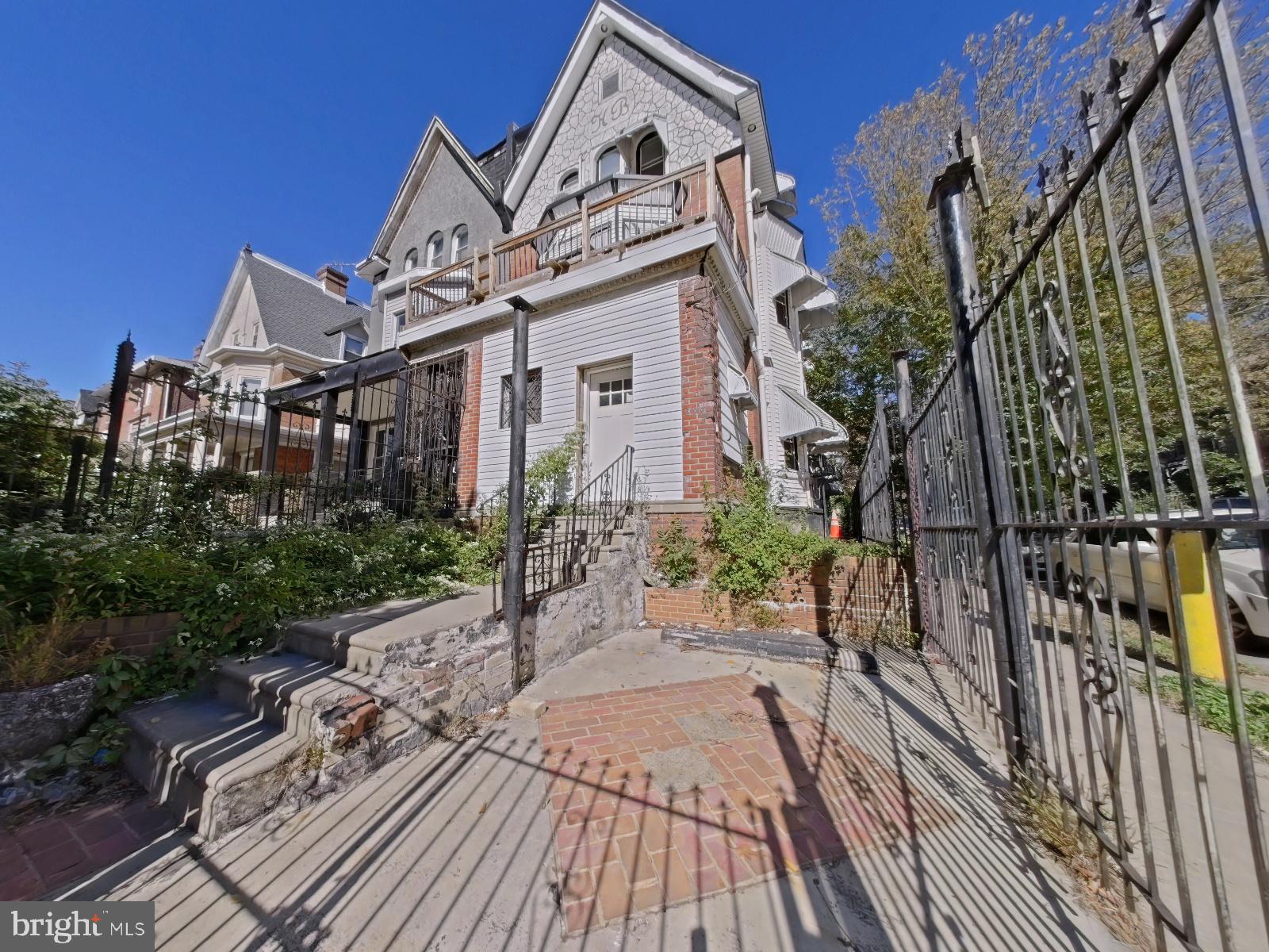 GERMANTOWN - Commercial Sale