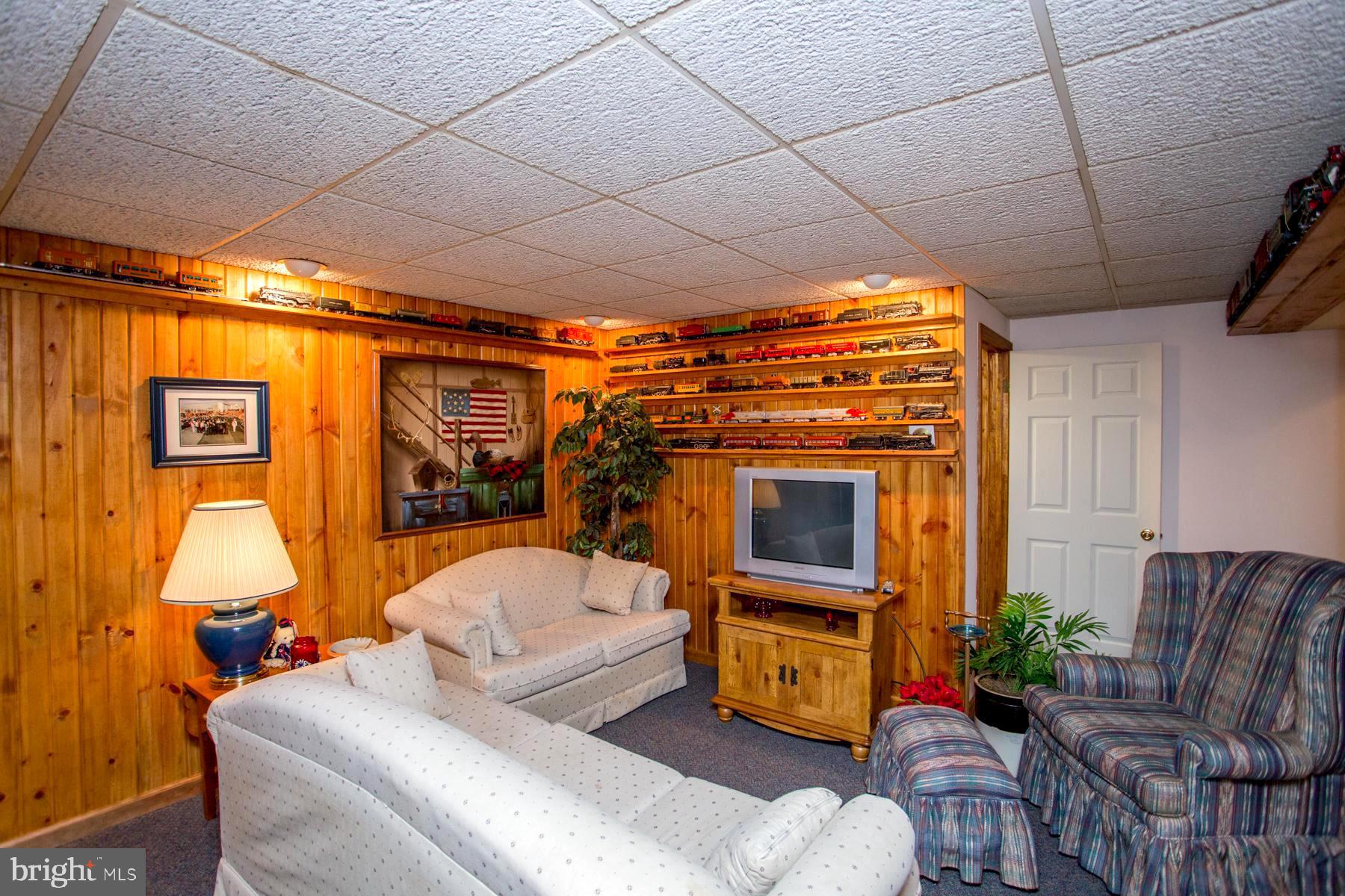CASTLE HGTS - Residential