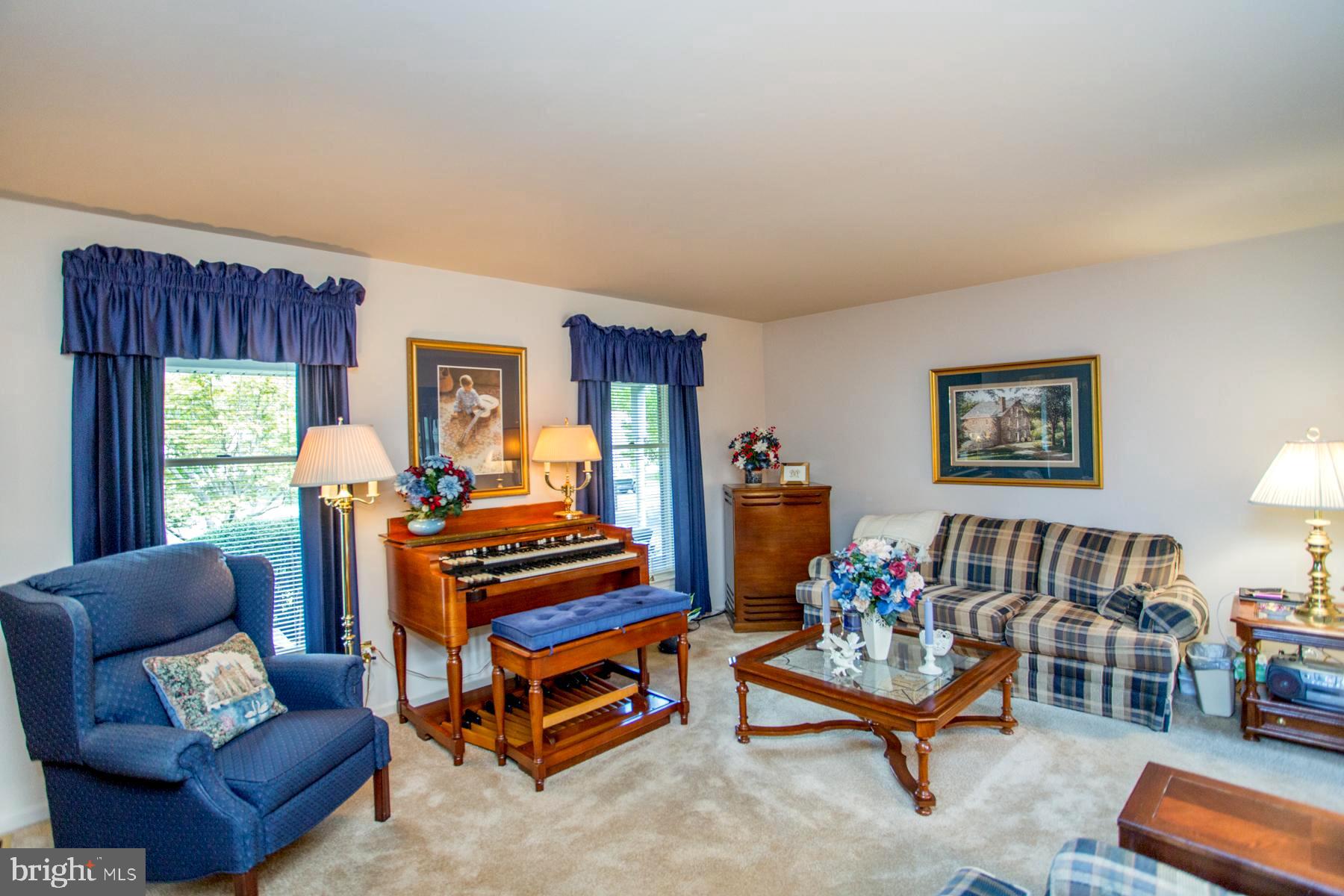 CASTLE HGTS - Residential