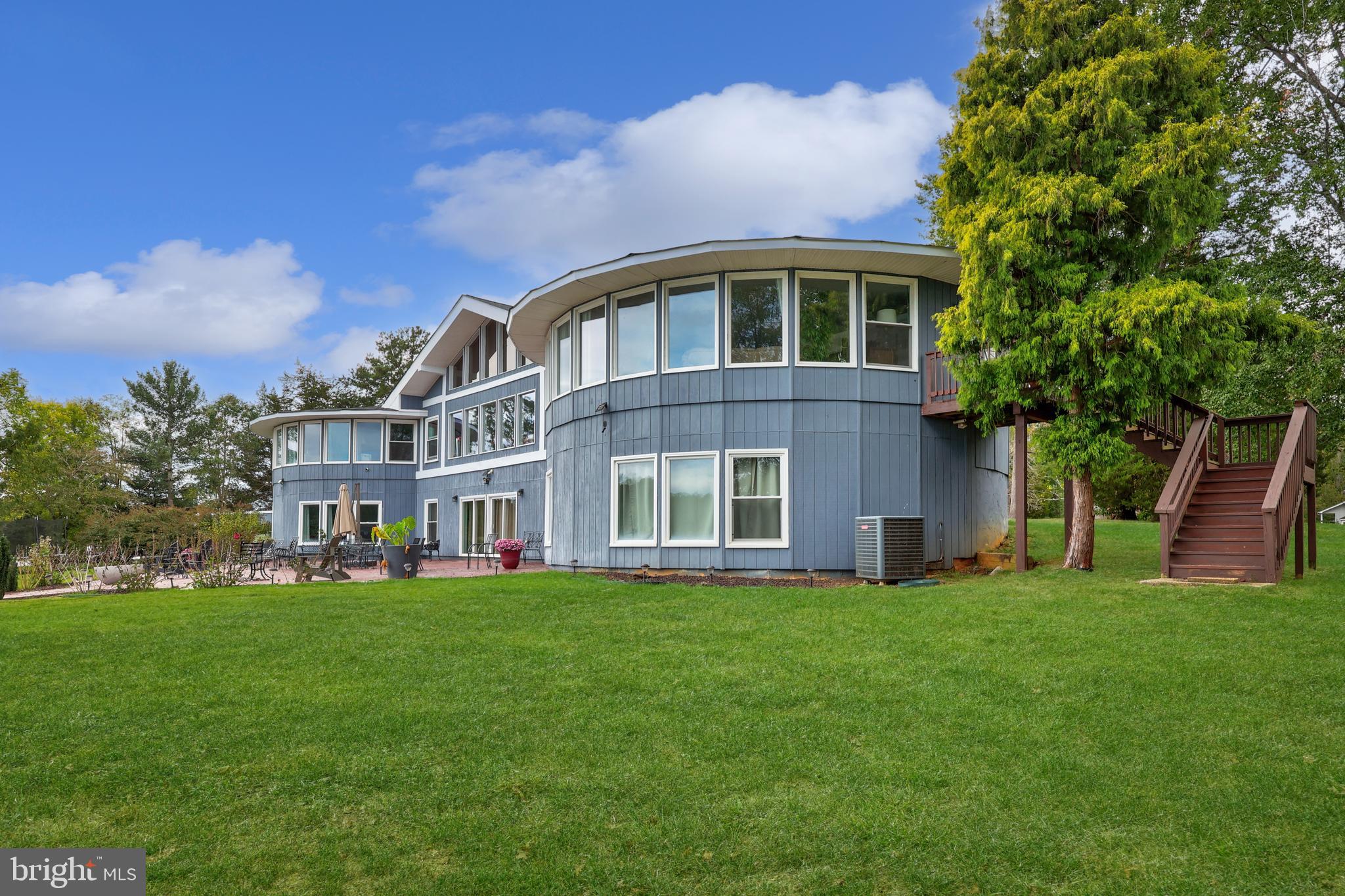 LAKE LAND OR - Residential