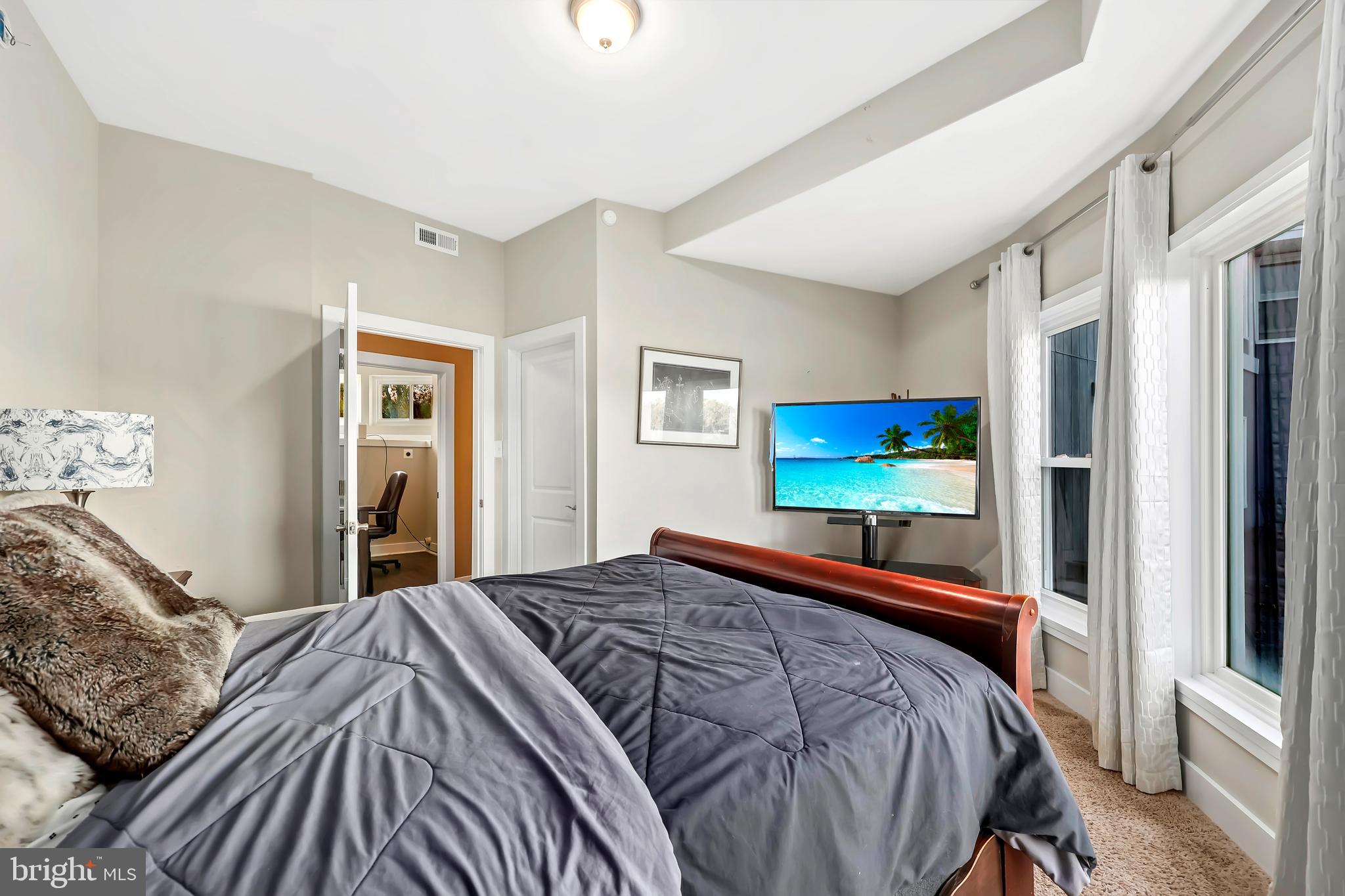 LAKE LAND OR - Residential