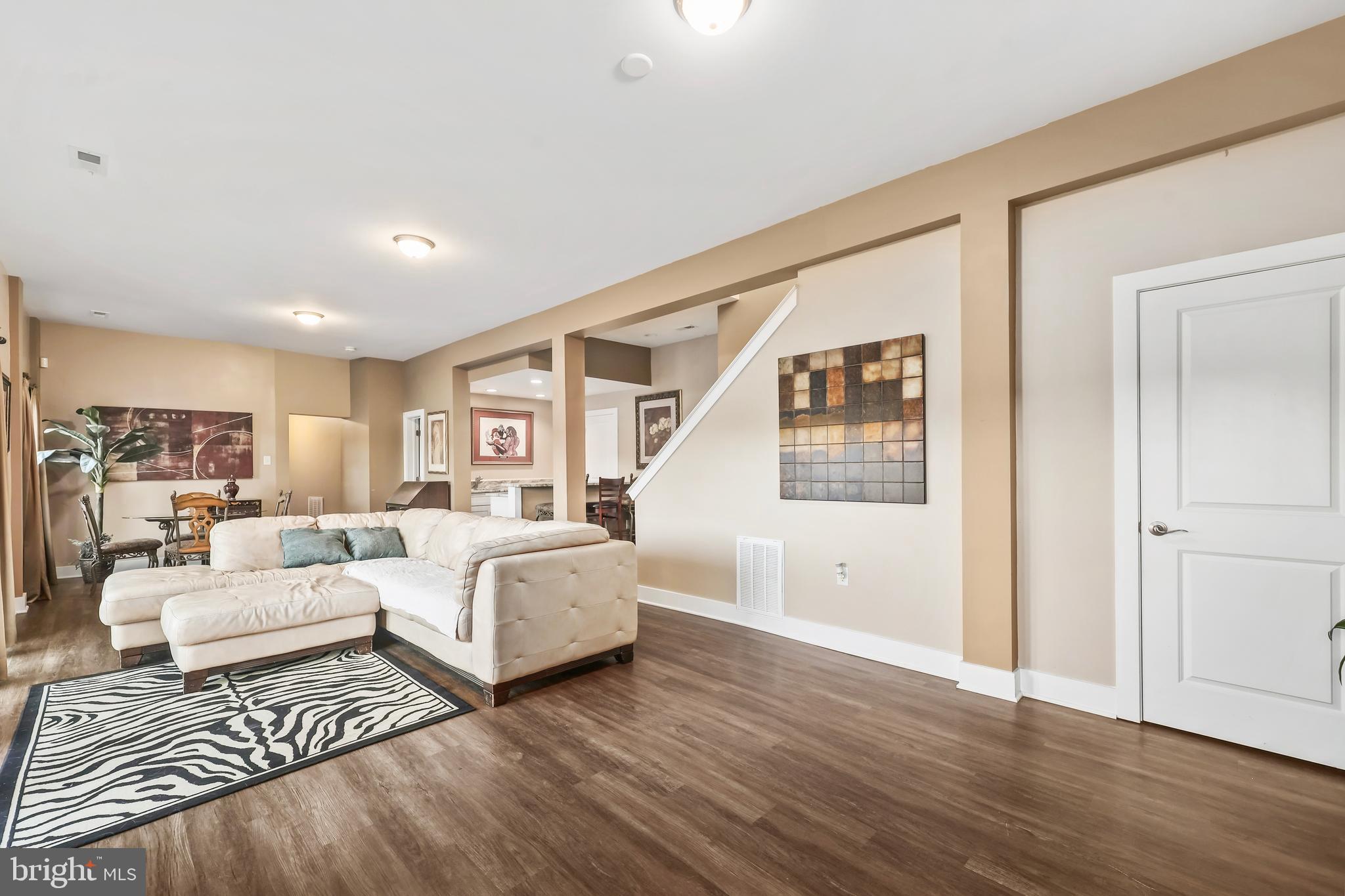 LAKE LAND OR - Residential