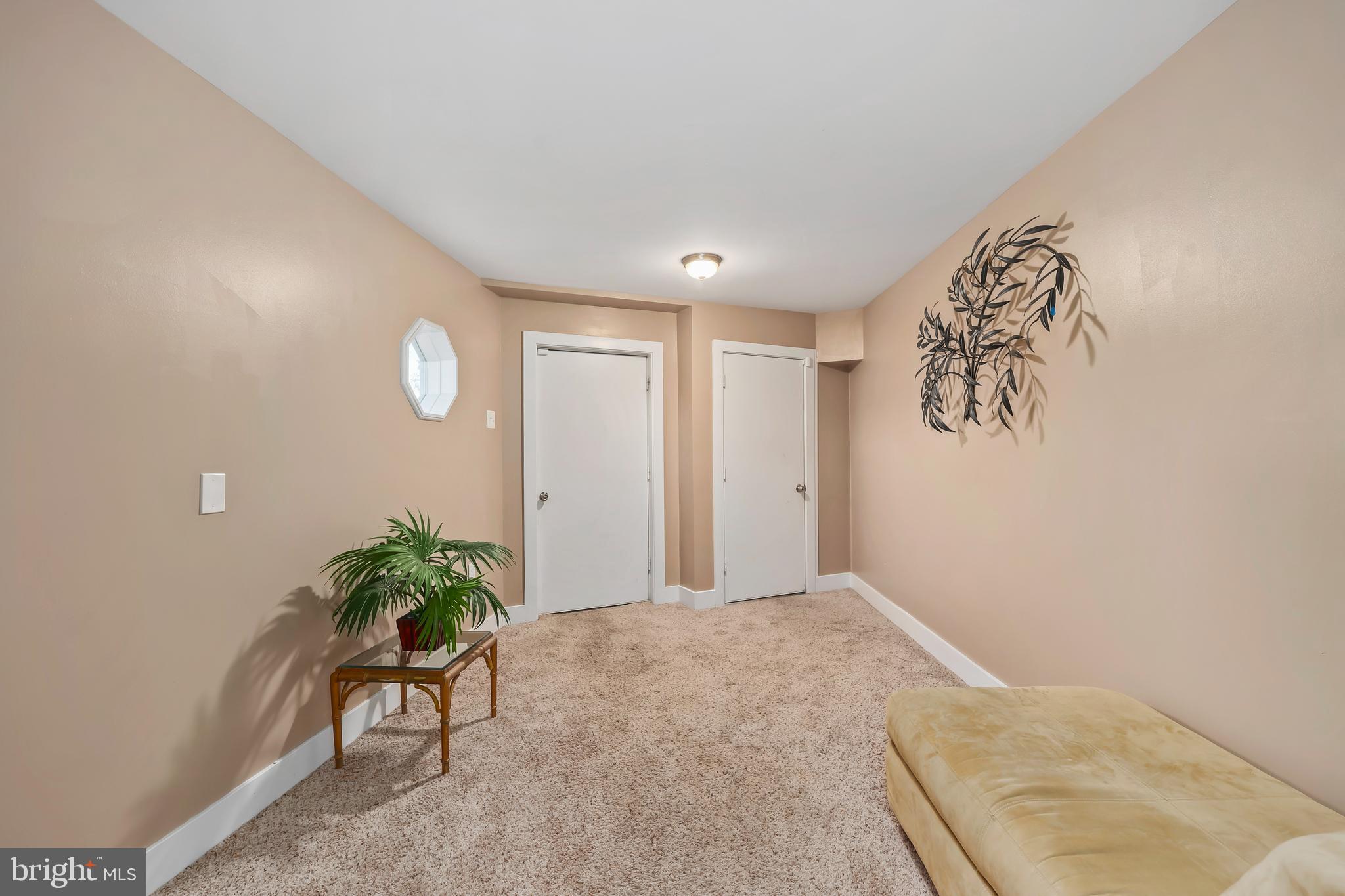 LAKE LAND OR - Residential