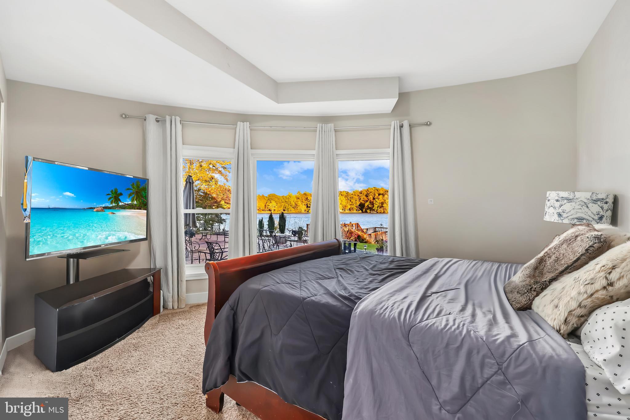 LAKE LAND OR - Residential