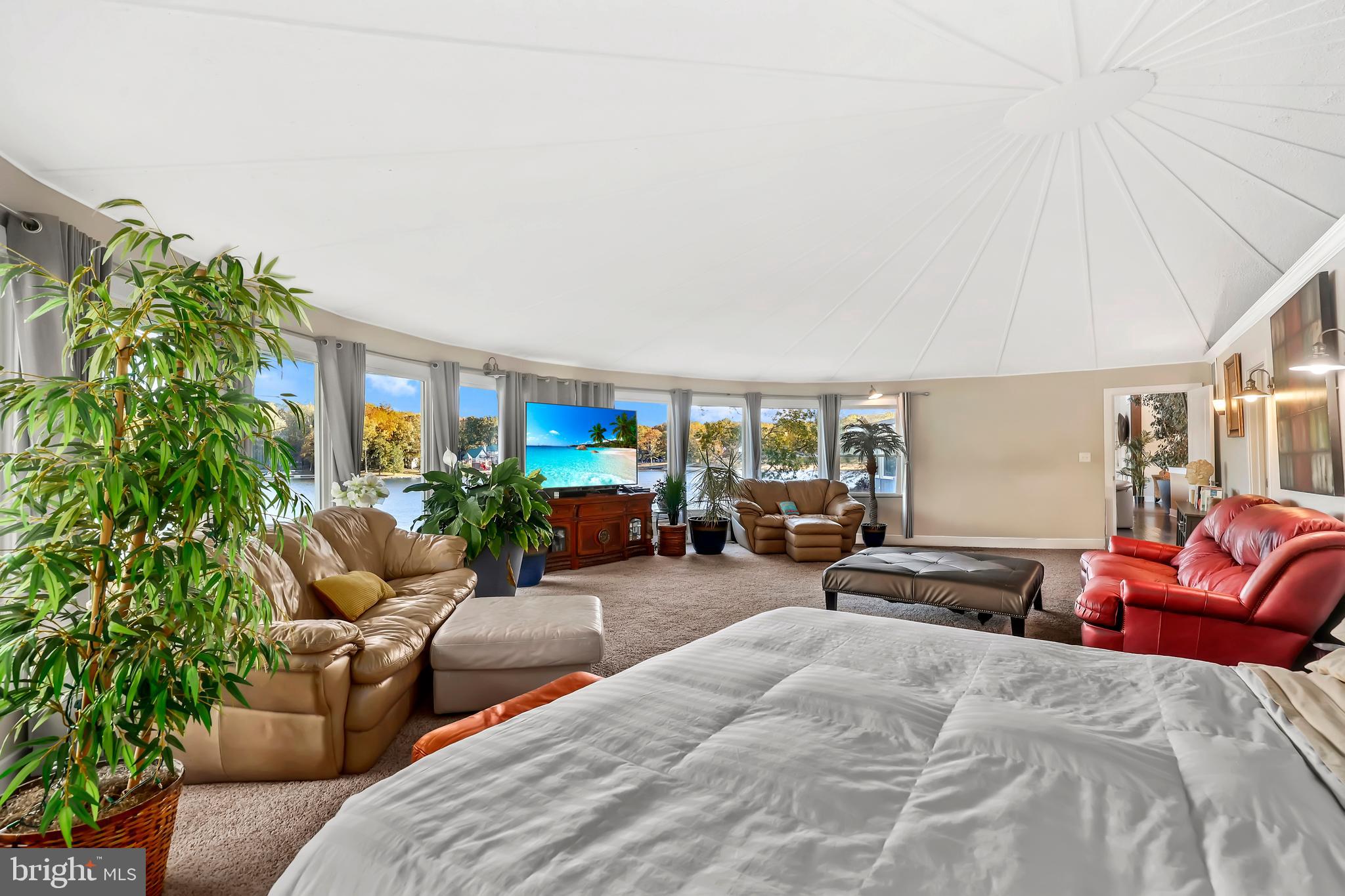 LAKE LAND OR - Residential