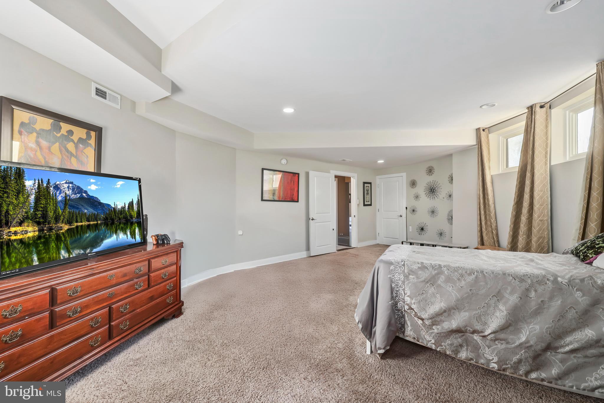 LAKE LAND OR - Residential