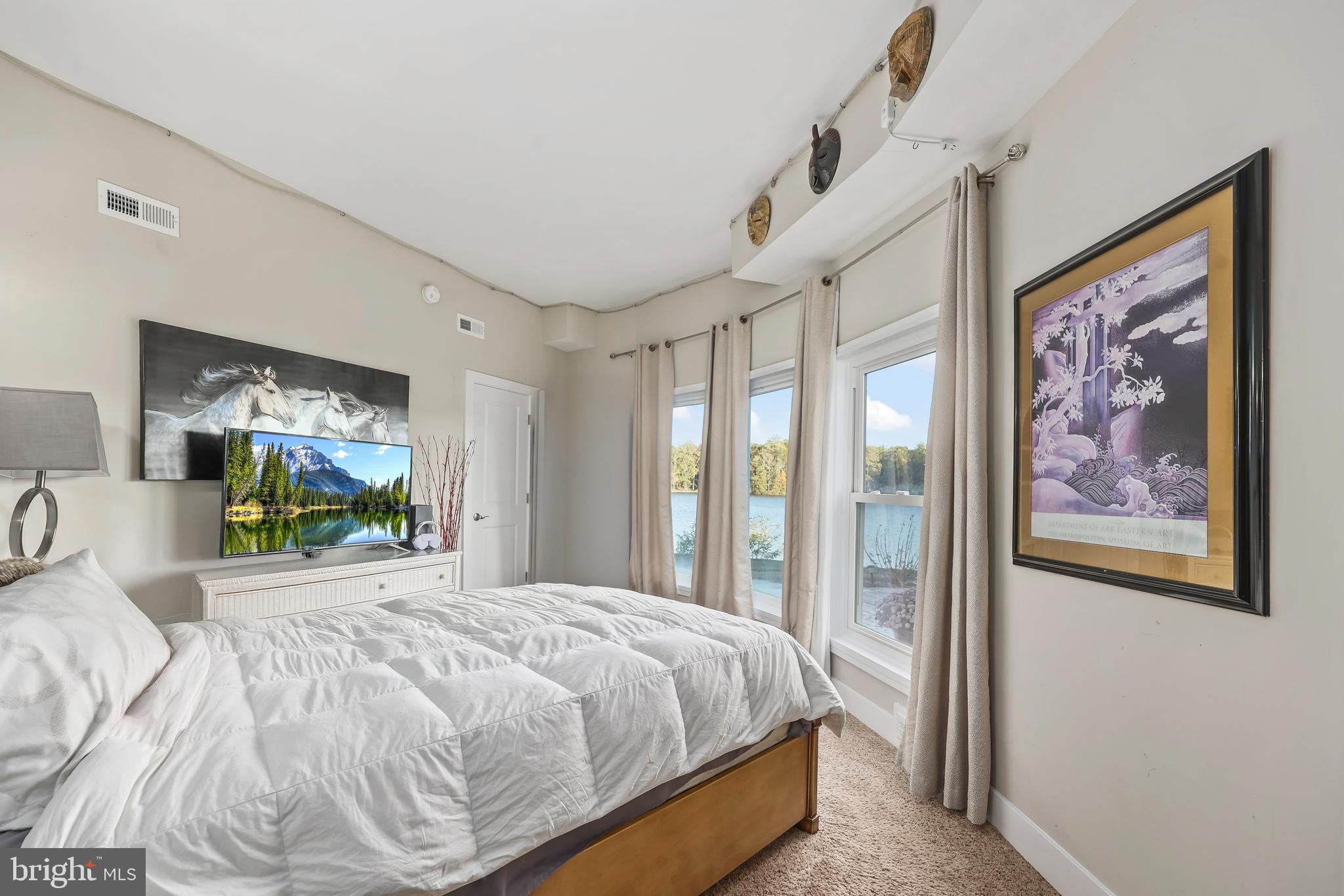 LAKE LAND OR - Residential