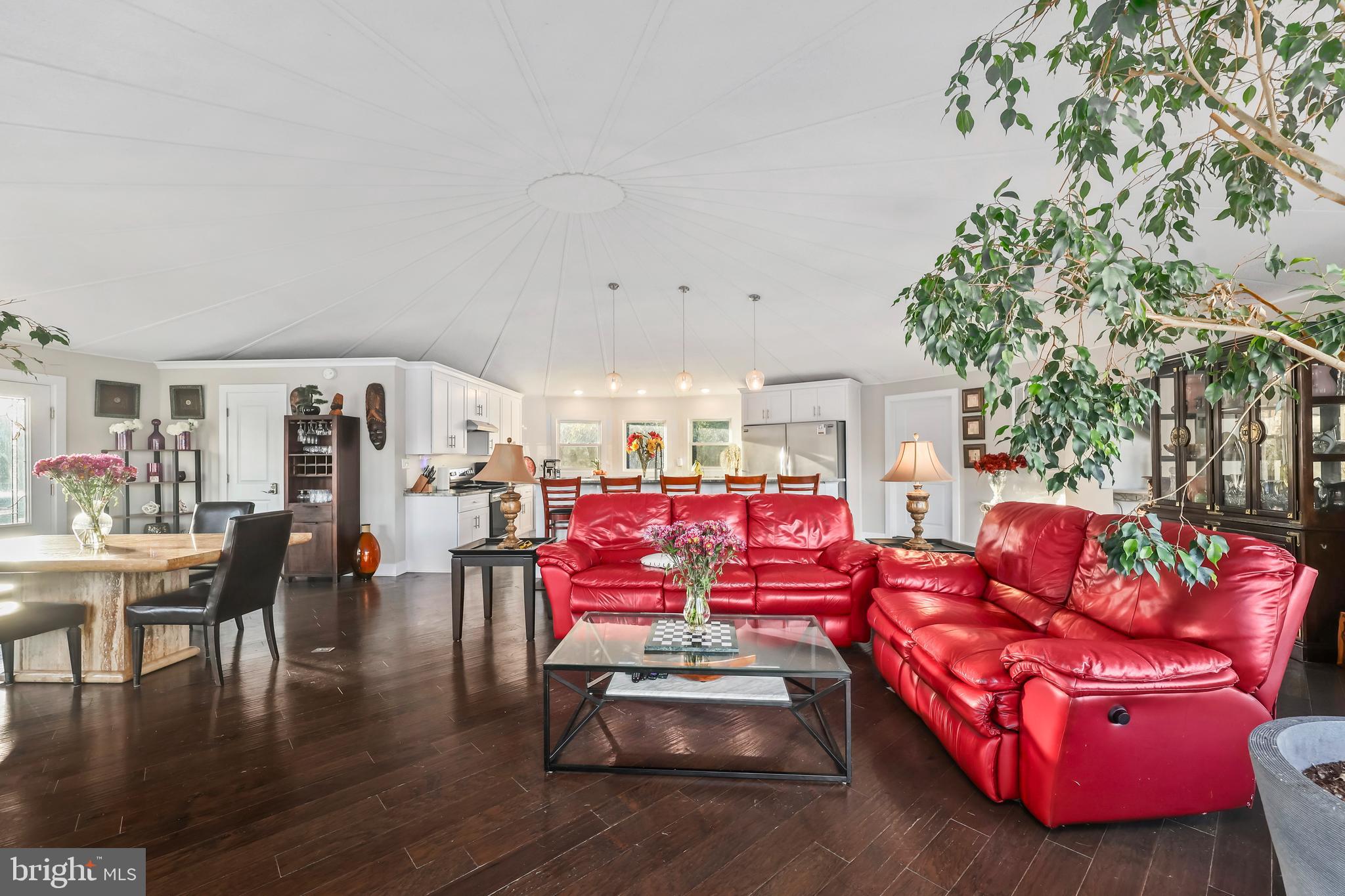 LAKE LAND OR - Residential