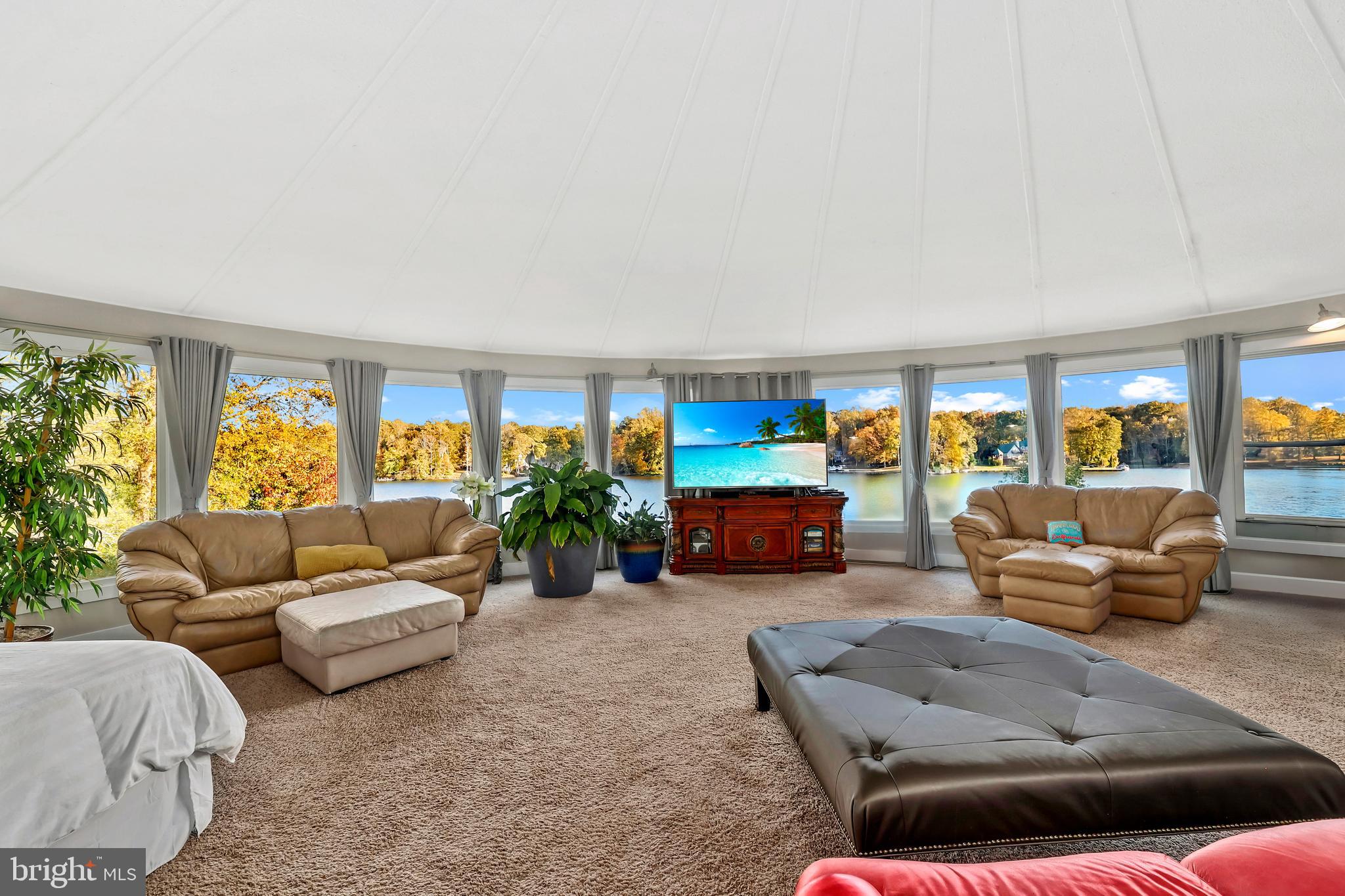 LAKE LAND OR - Residential