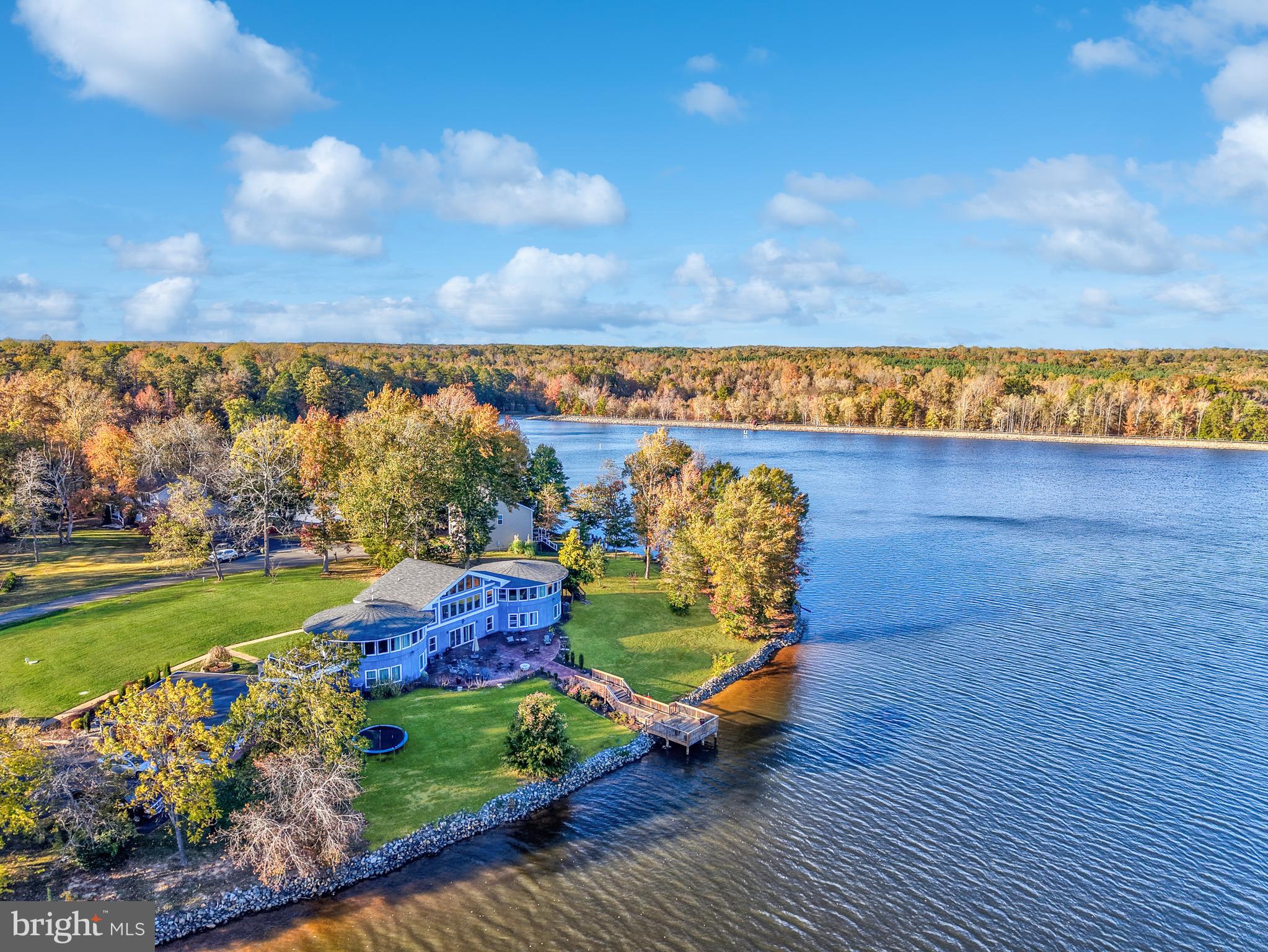 LAKE LAND OR - Residential