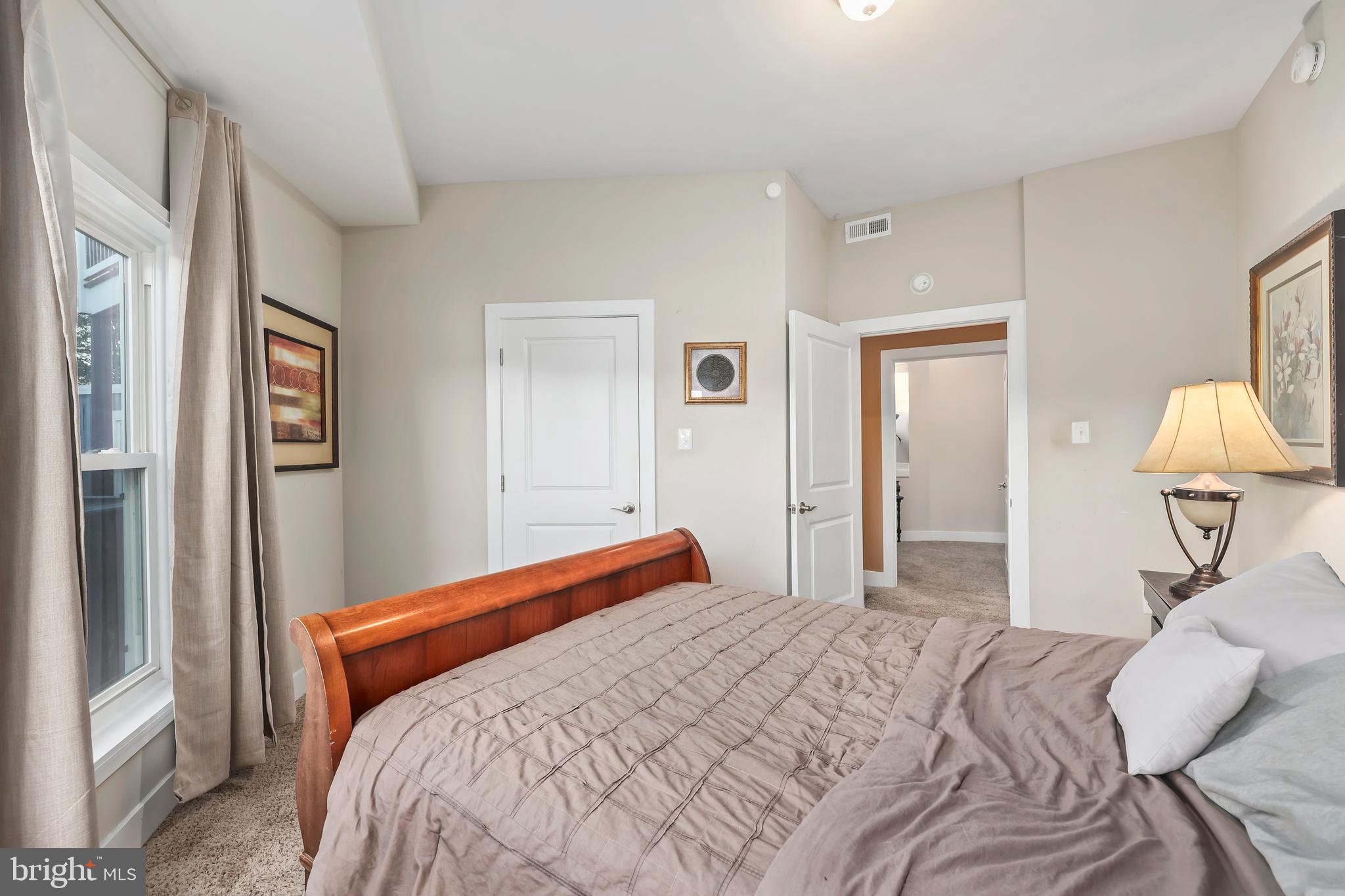 LAKE LAND OR - Residential