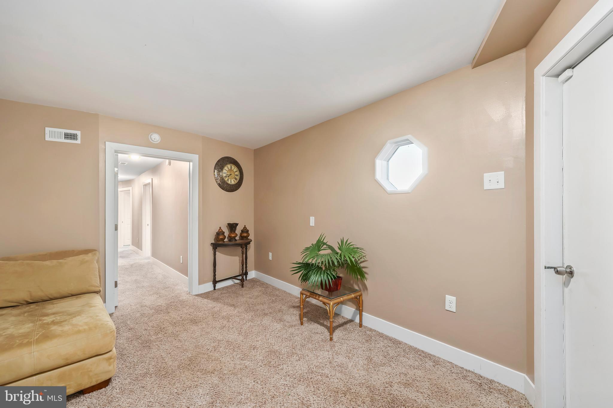 LAKE LAND OR - Residential