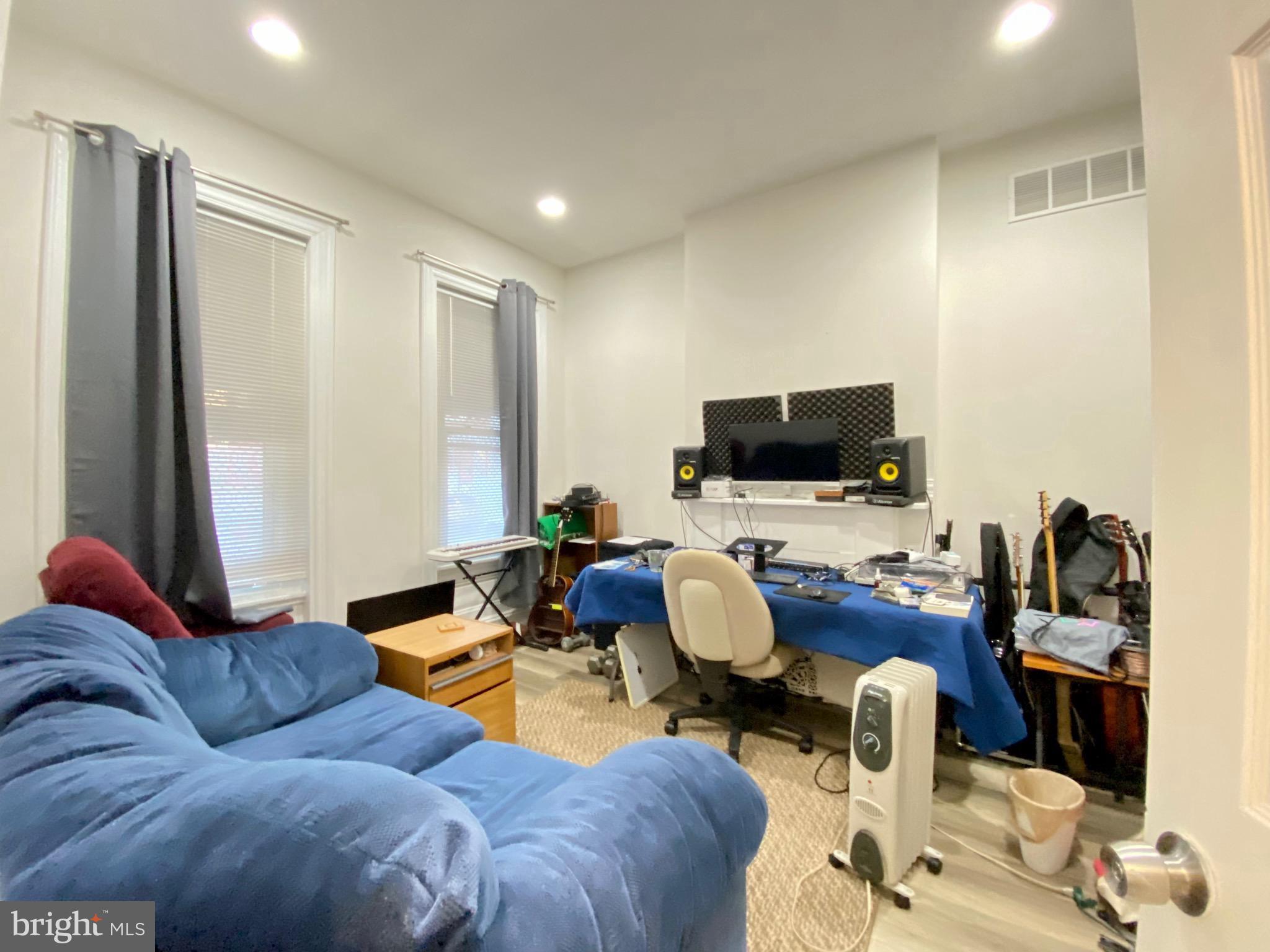 NORTH CENTRAL - Residential Lease