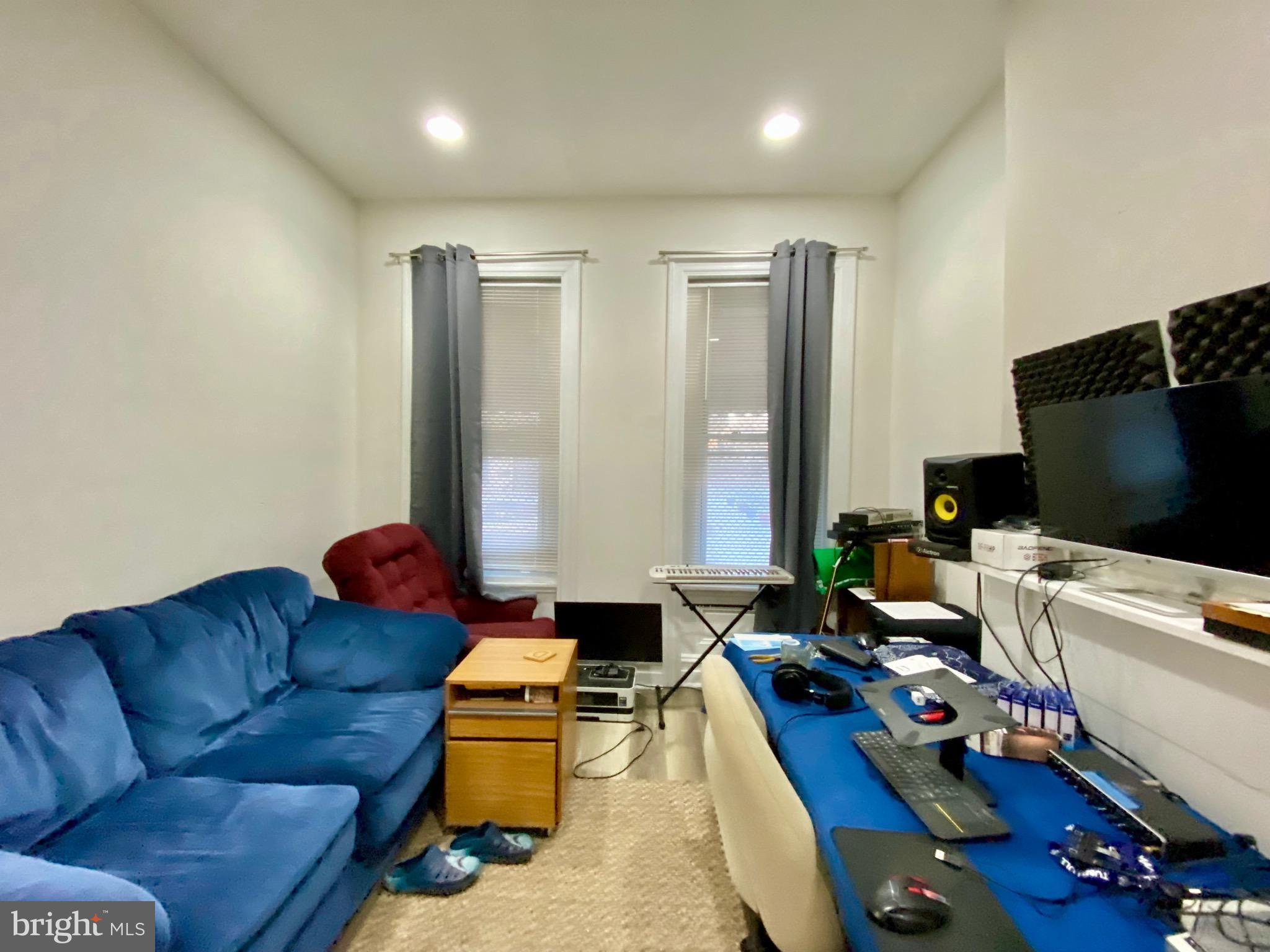 NORTH CENTRAL - Residential Lease