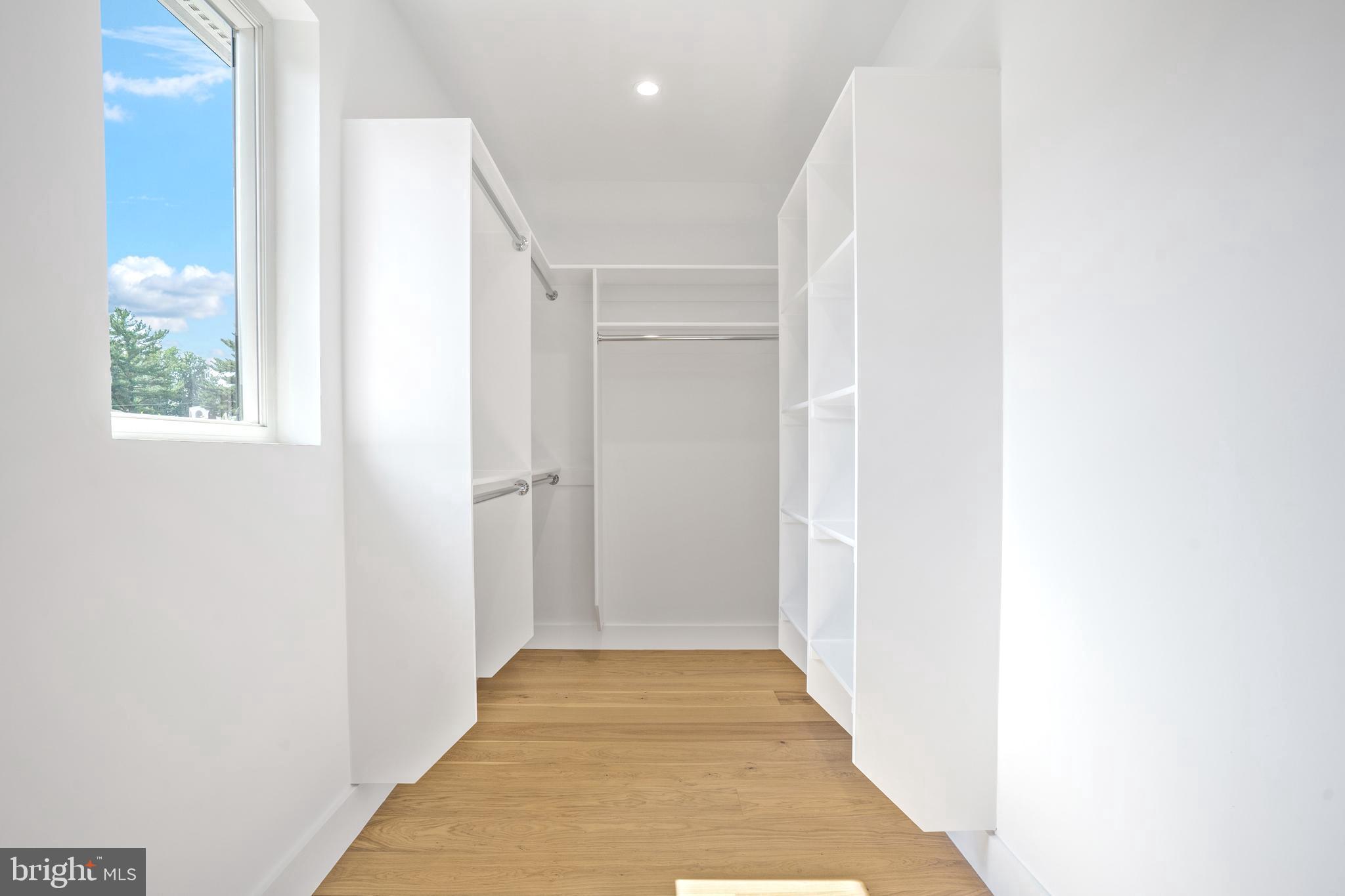 DANA HEIGHTS - Residential