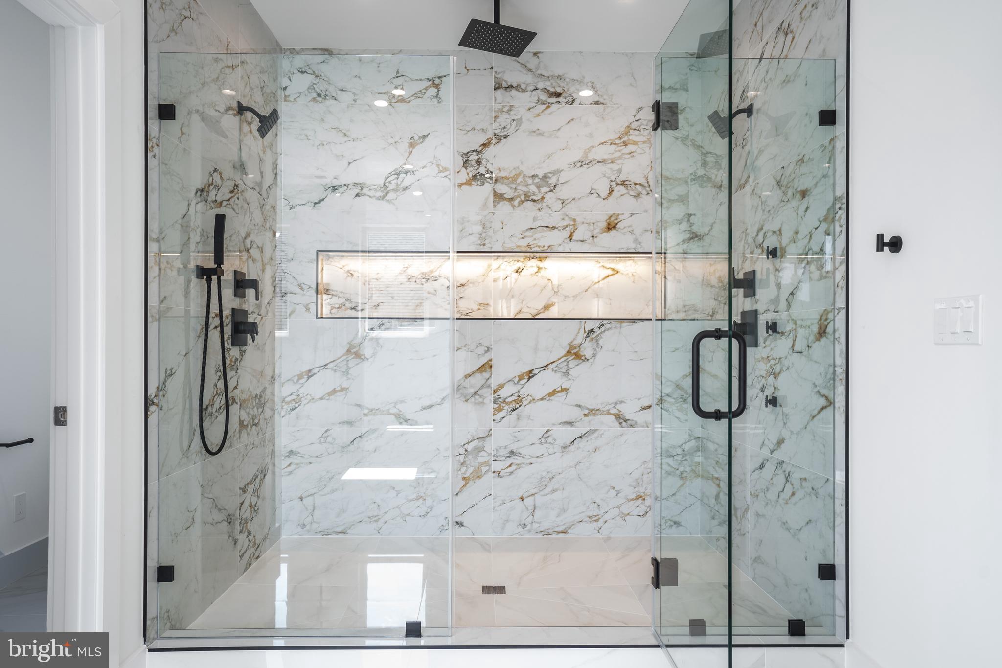 DANA HEIGHTS - Residential