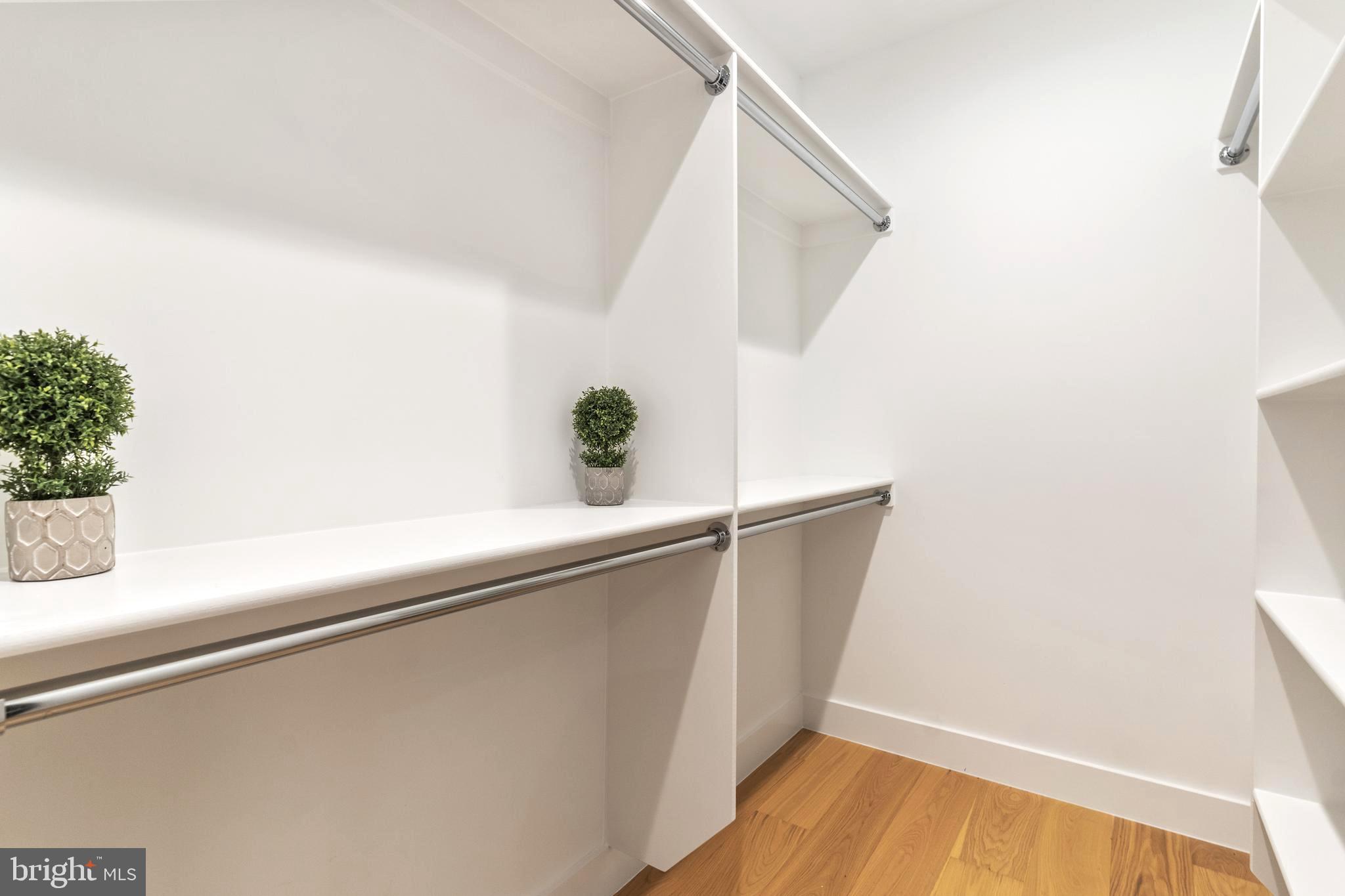 DANA HEIGHTS - Residential