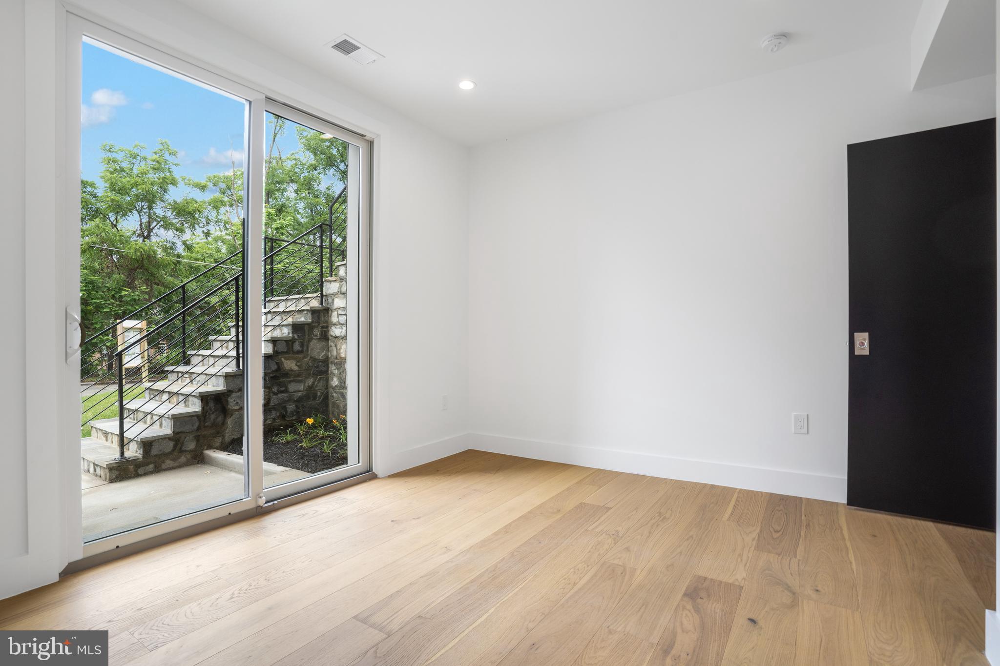 DANA HEIGHTS - Residential