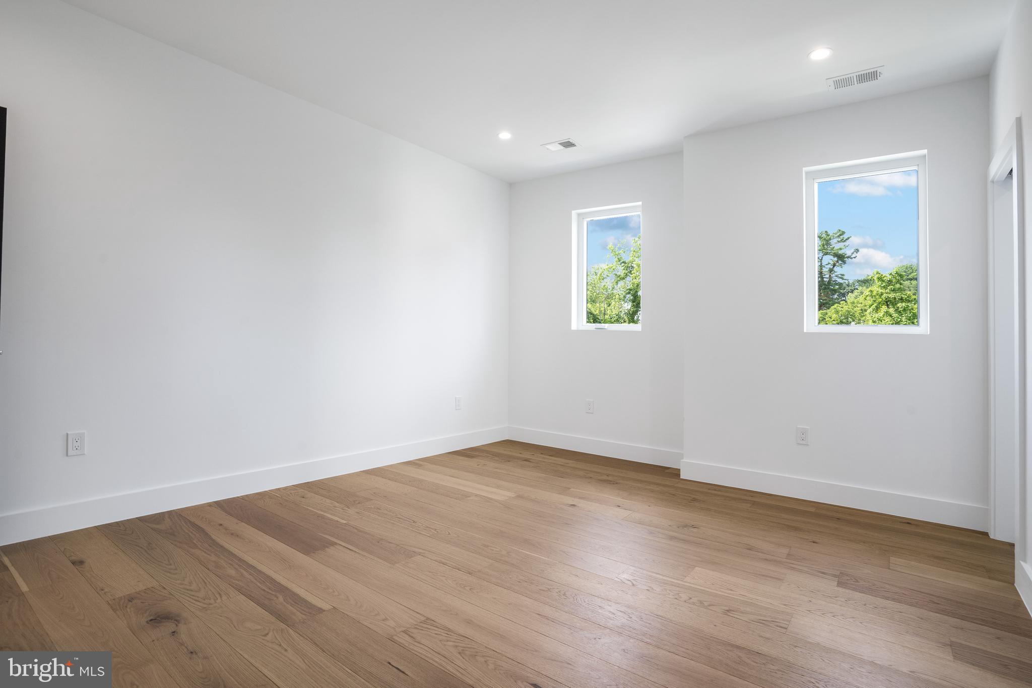 DANA HEIGHTS - Residential