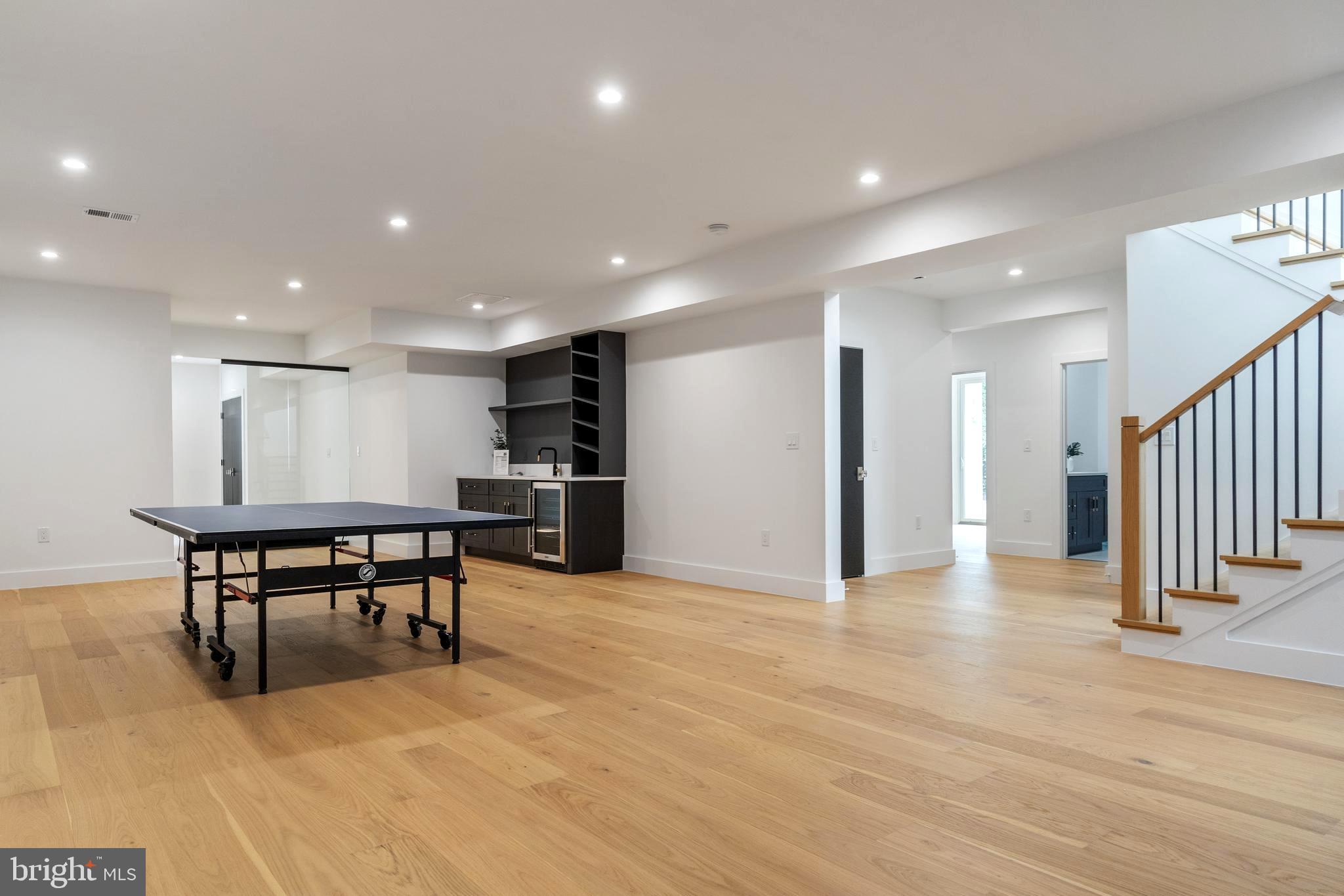 DANA HEIGHTS - Residential