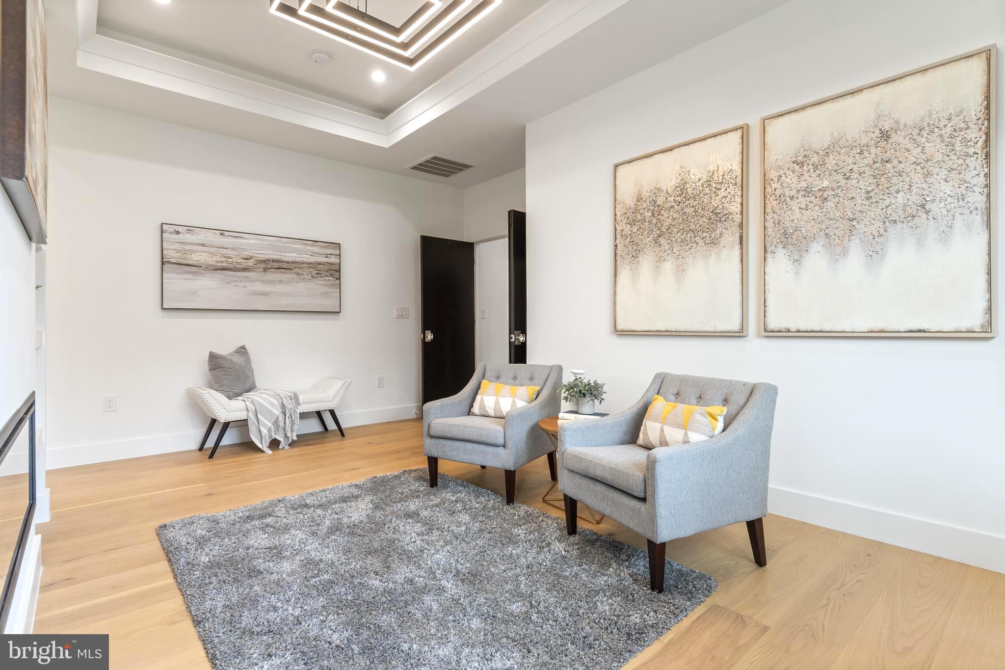 DANA HEIGHTS - Residential