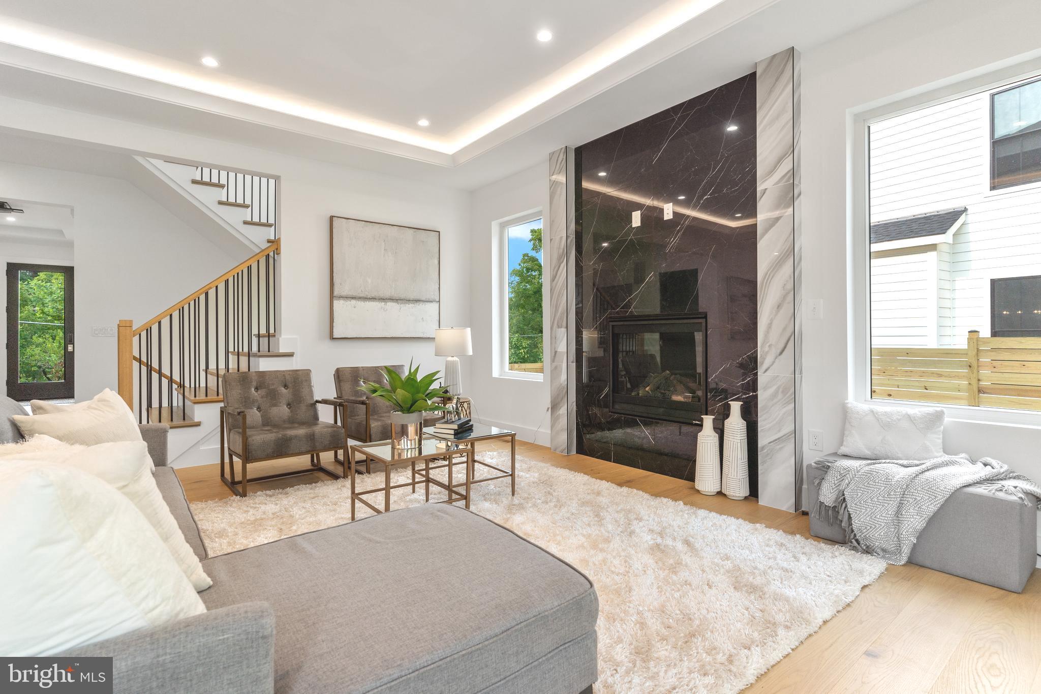 DANA HEIGHTS - Residential