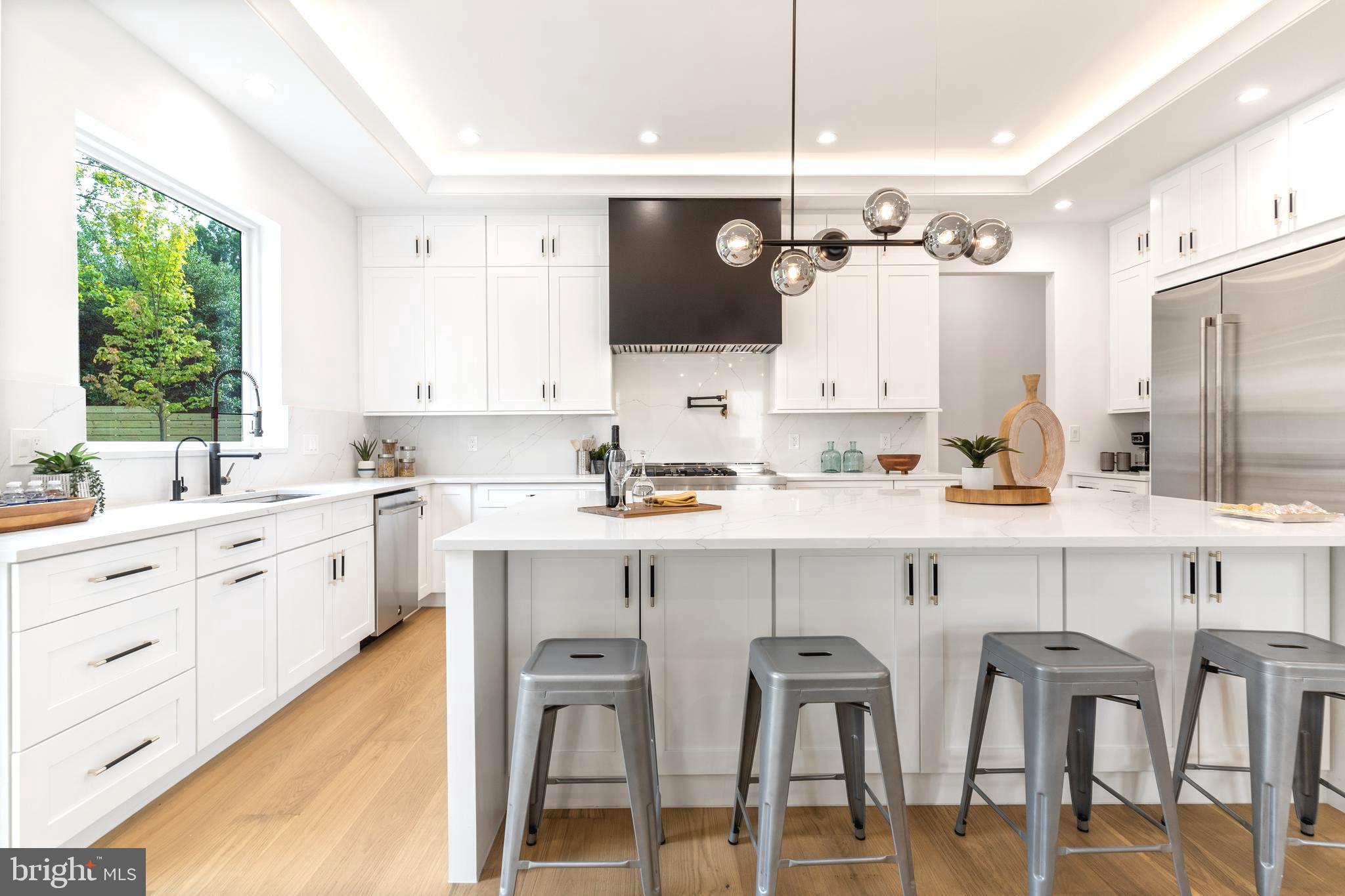 DANA HEIGHTS - Residential